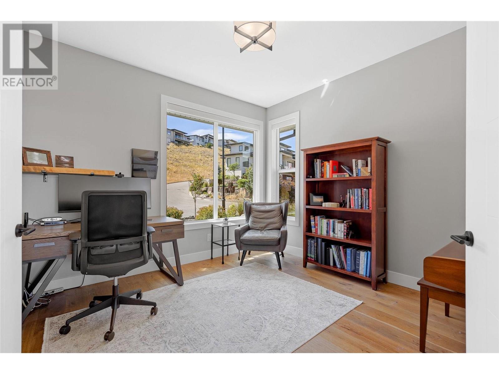 1040 Ledgeview Court