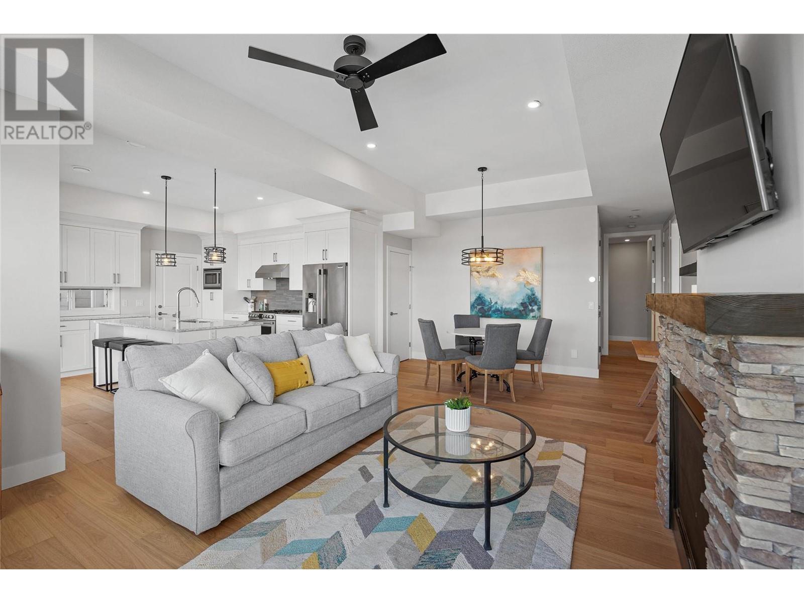 1040 Ledgeview Court