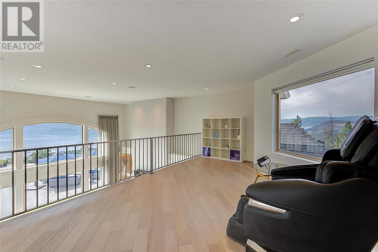 1520 Vineyard Drive