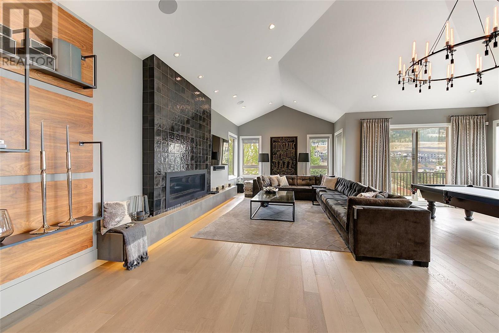 1520 Vineyard Drive