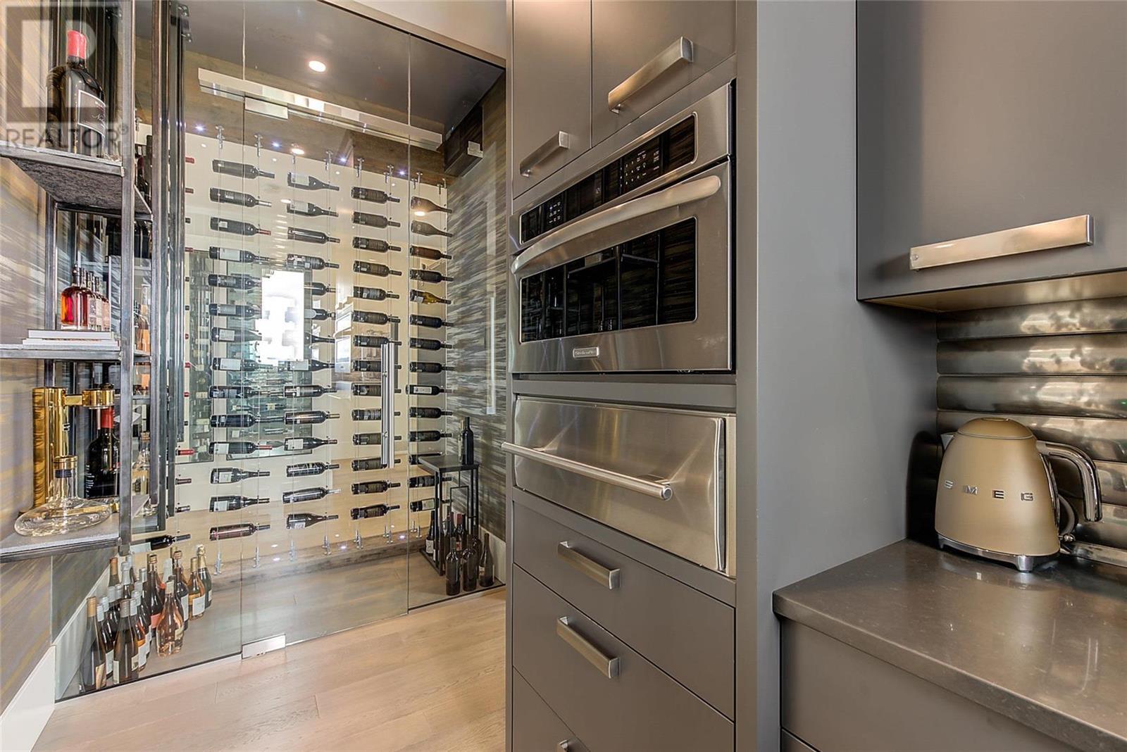 1520 Vineyard Drive
