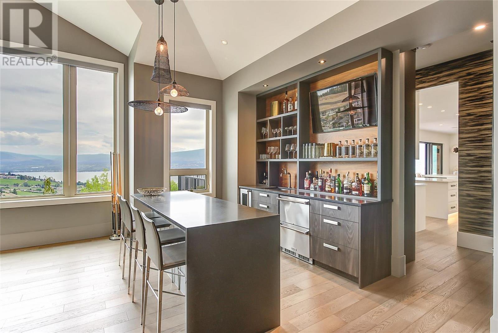 1520 Vineyard Drive