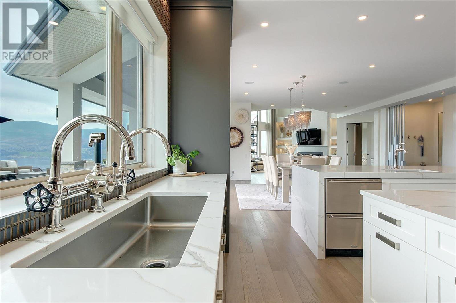 1520 Vineyard Drive