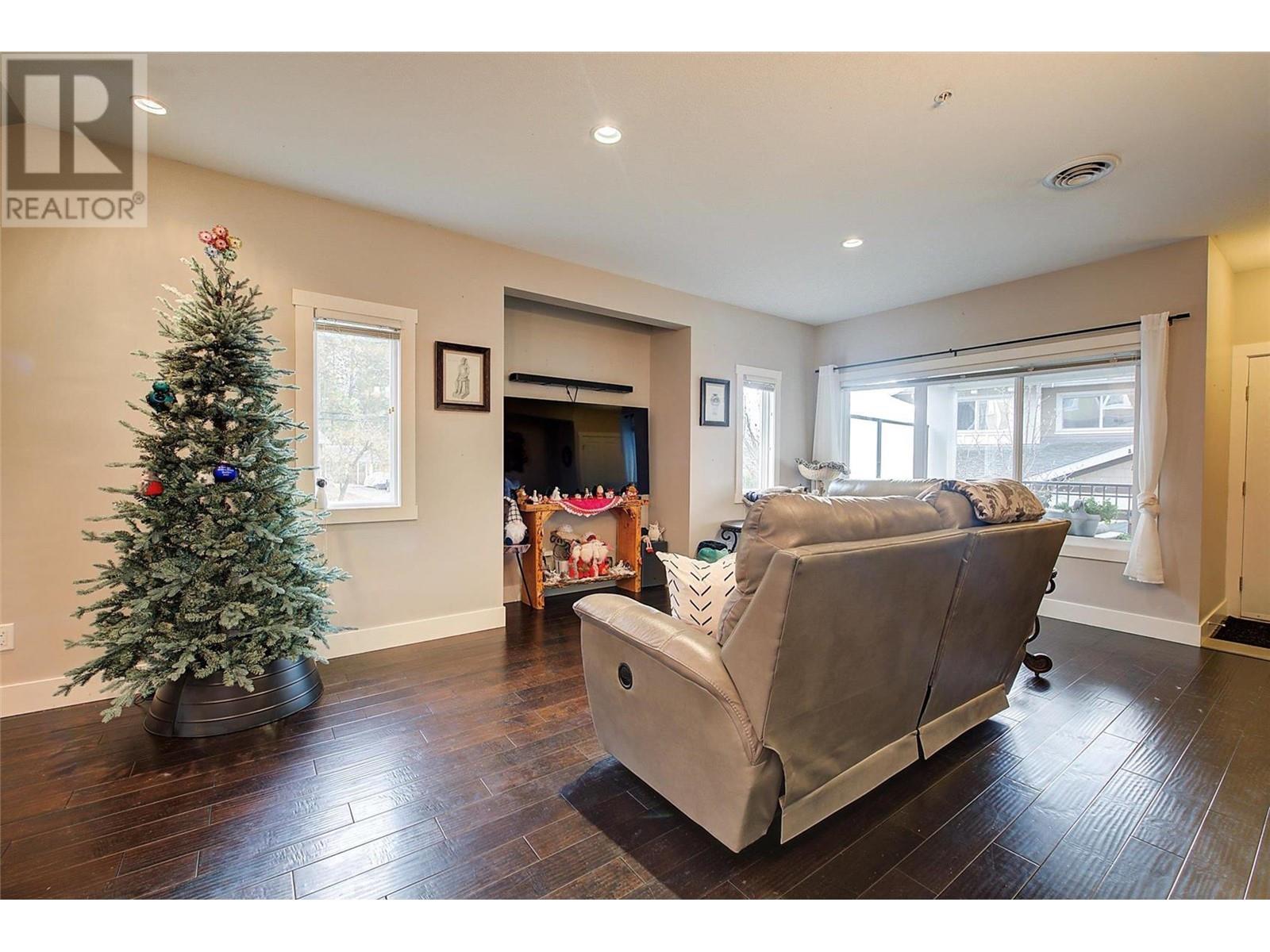 600 Boynton Place Unit# 31, #31