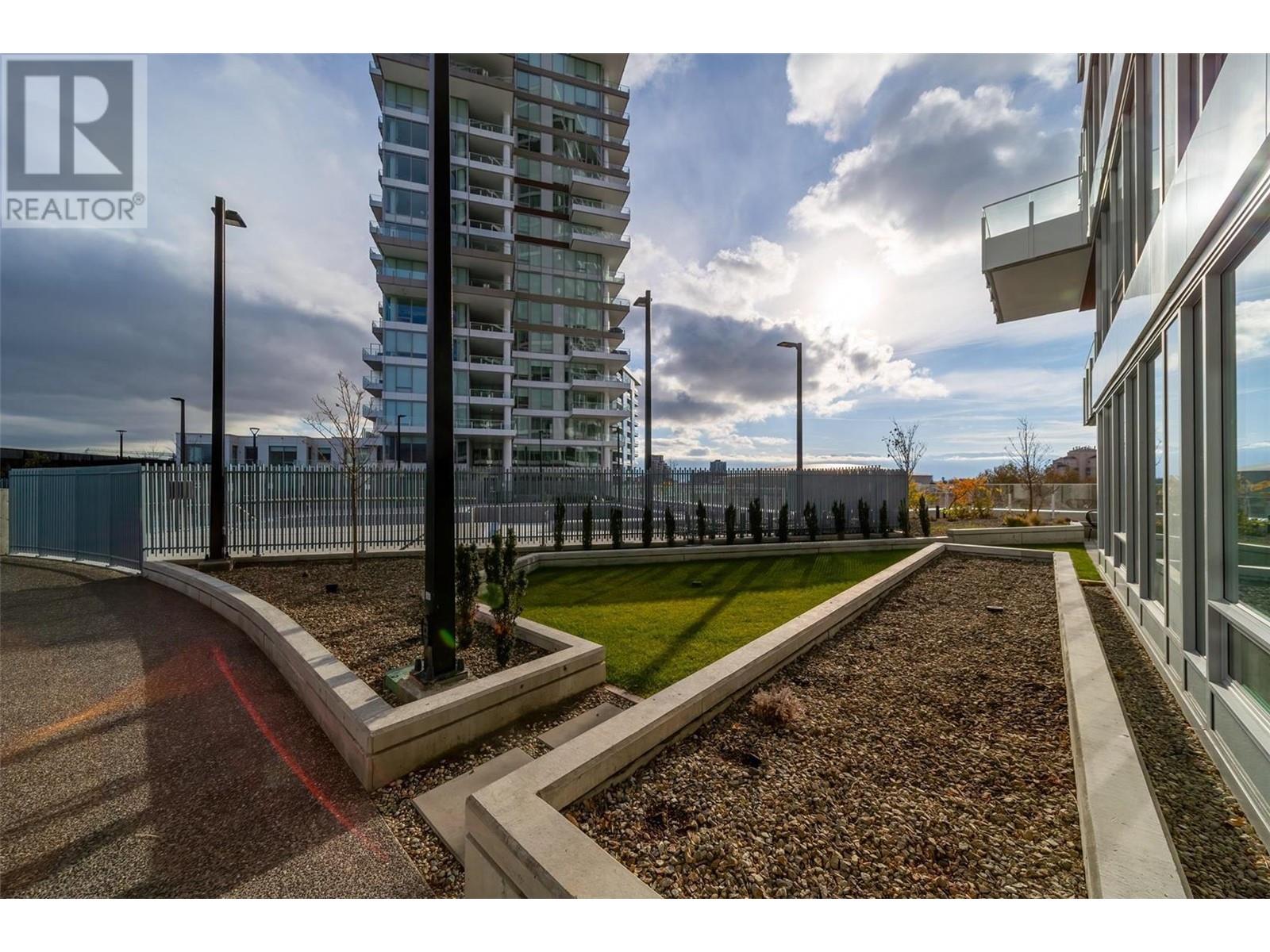 1181 Sunset Drive Unit# 1702, #1702