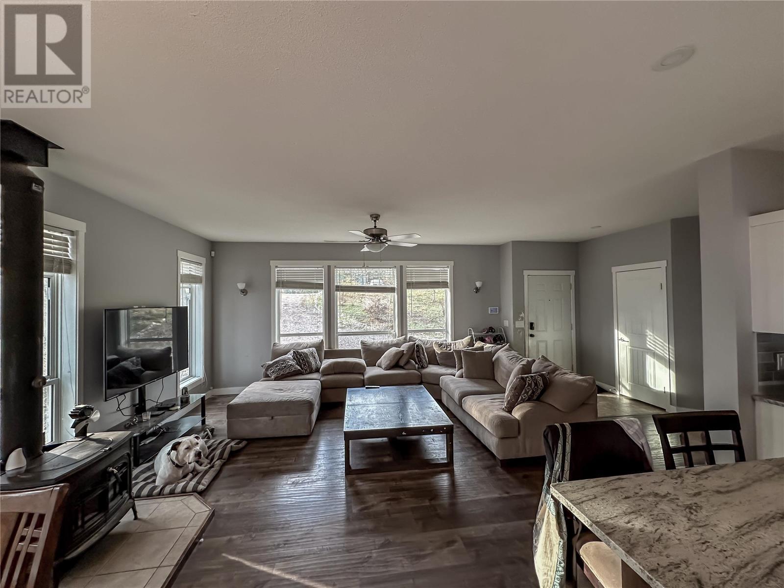 7265 Dunwaters Drive