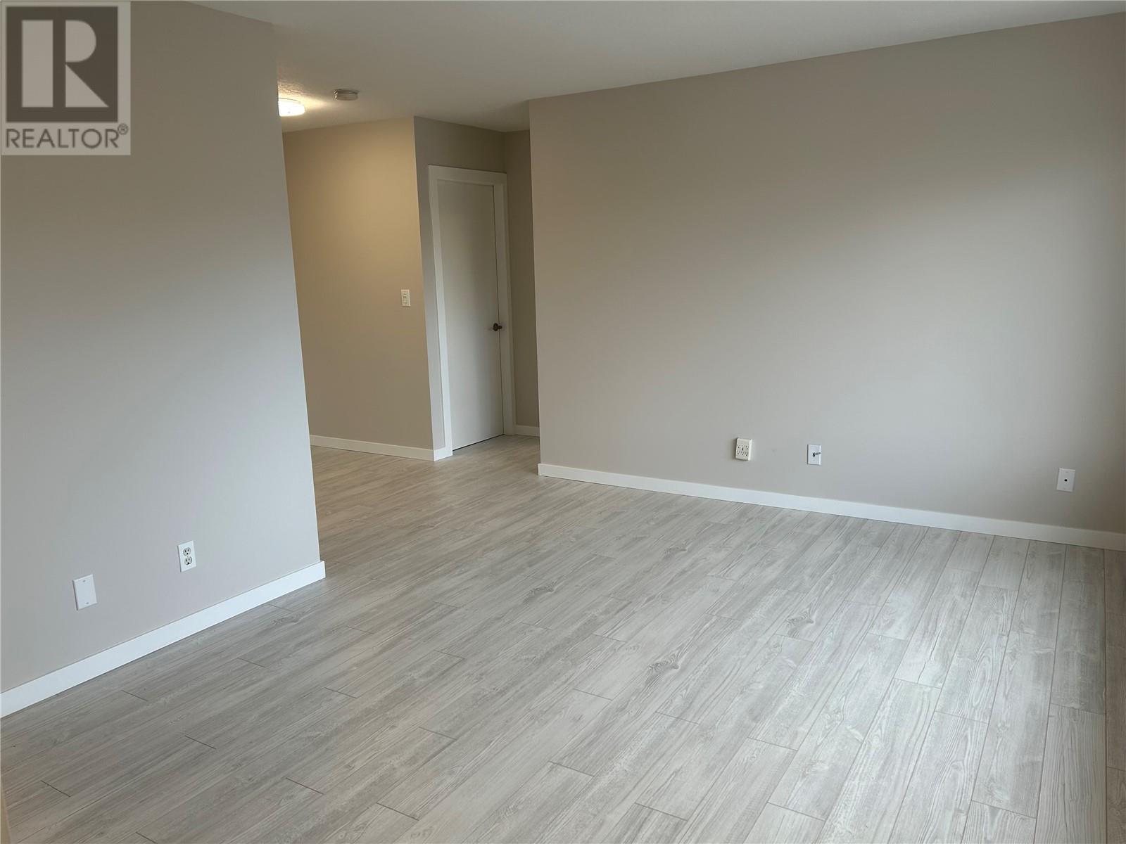 1047 Middleton Way Unit# 210, #210