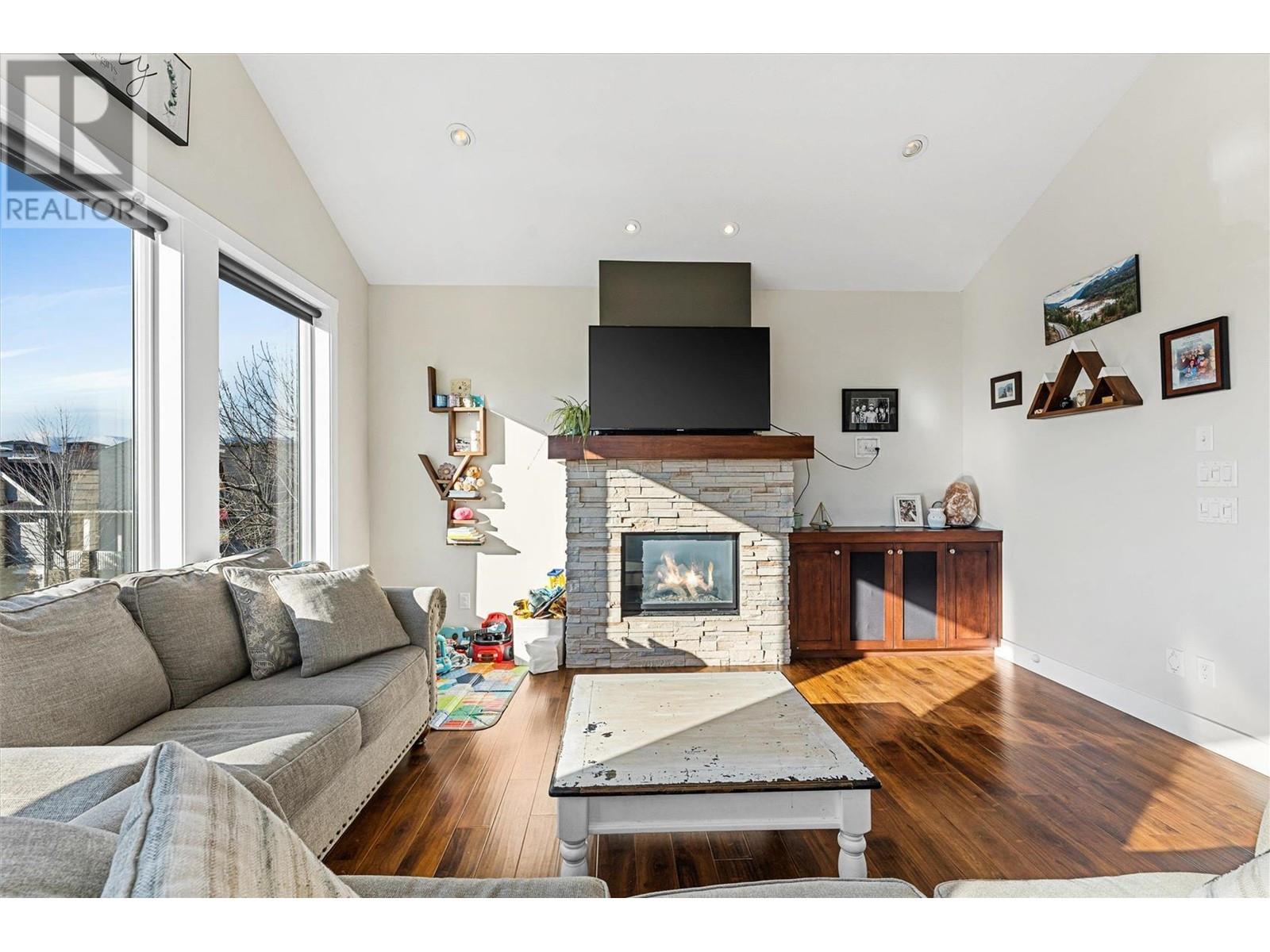1362 Rocky Point Drive