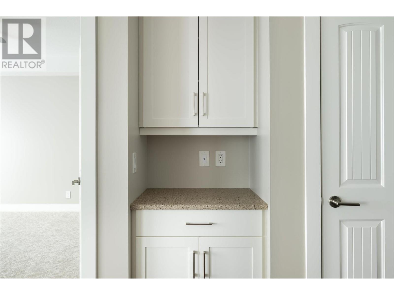 1165 Sutherland Avenue Unit# 406, #406