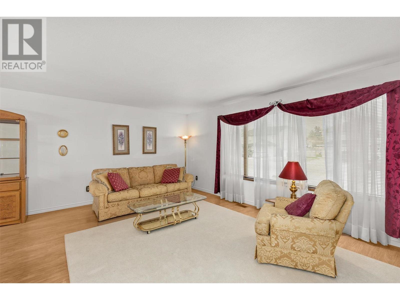 280 Kneller Road