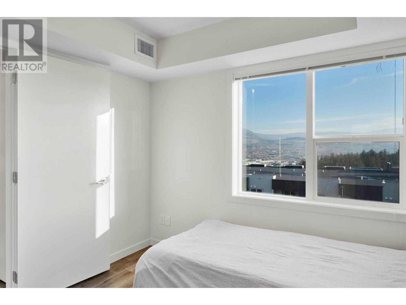 695 Academy Way Unit# PH2, #PH2