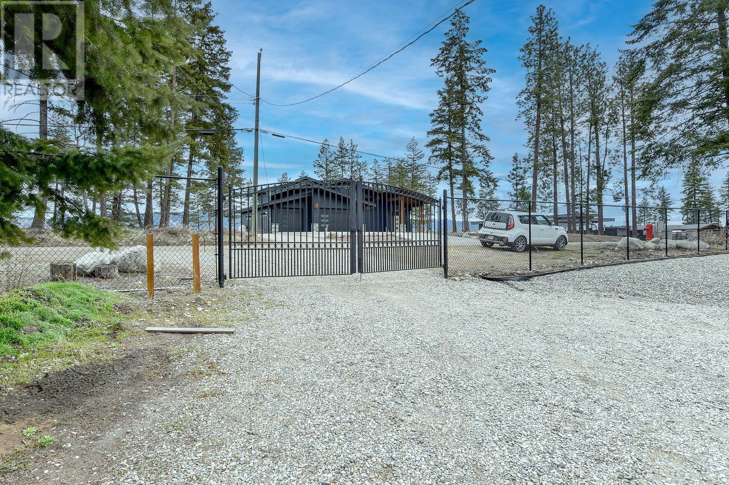 7246 Dunwaters Road