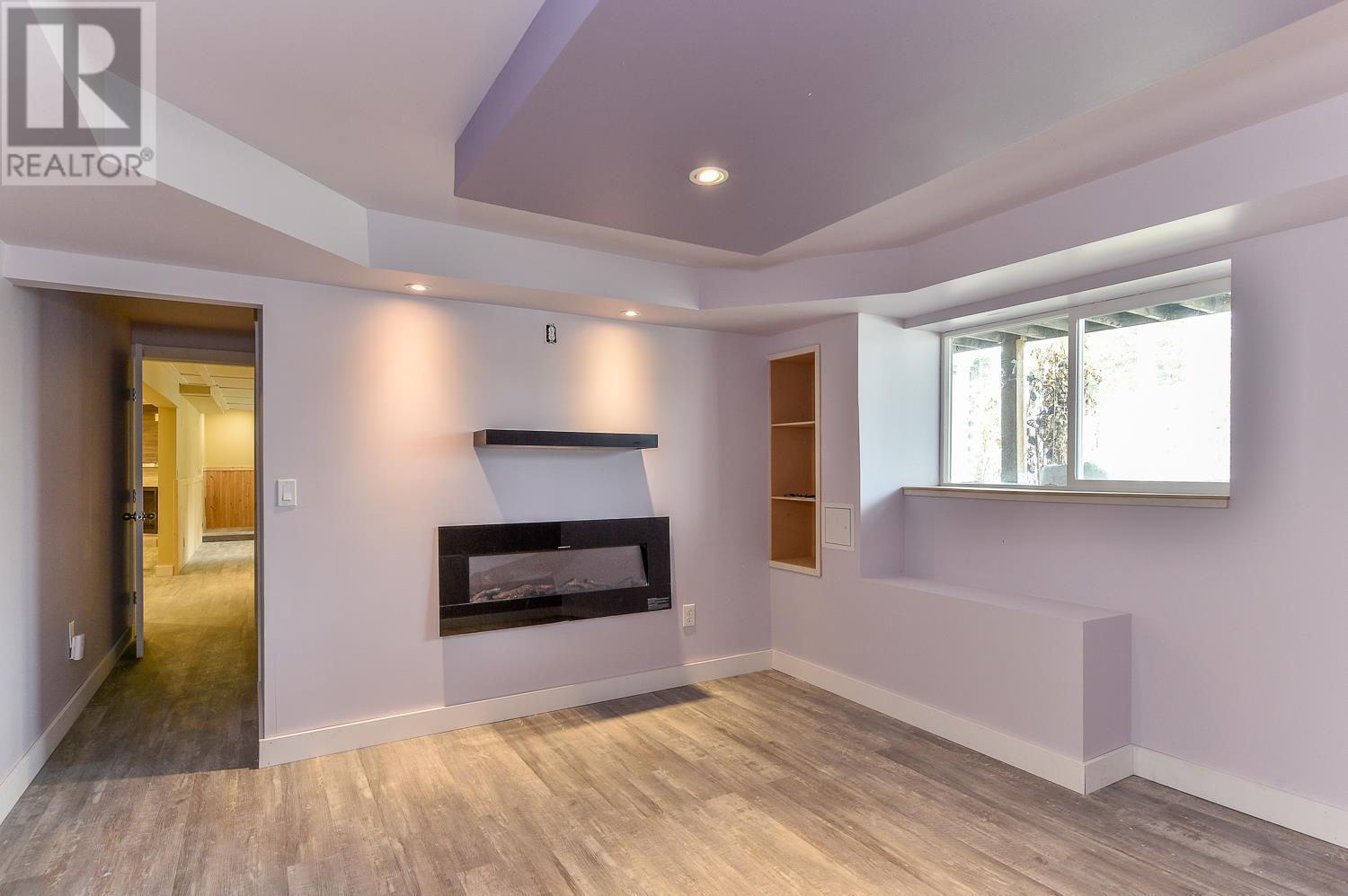 7246 Dunwaters Road