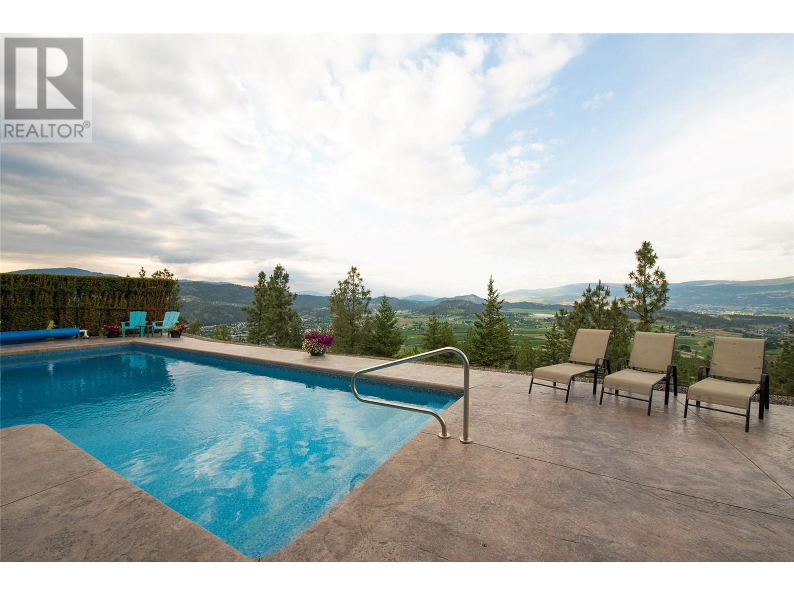 2567 Selkirk Drive