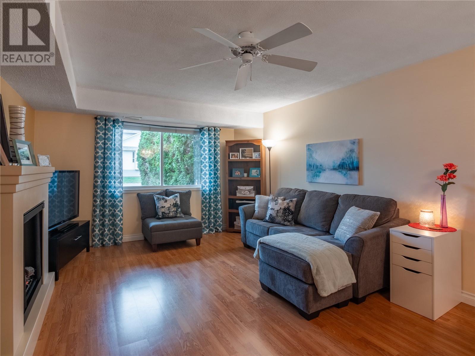 110 Wyles Crescent
