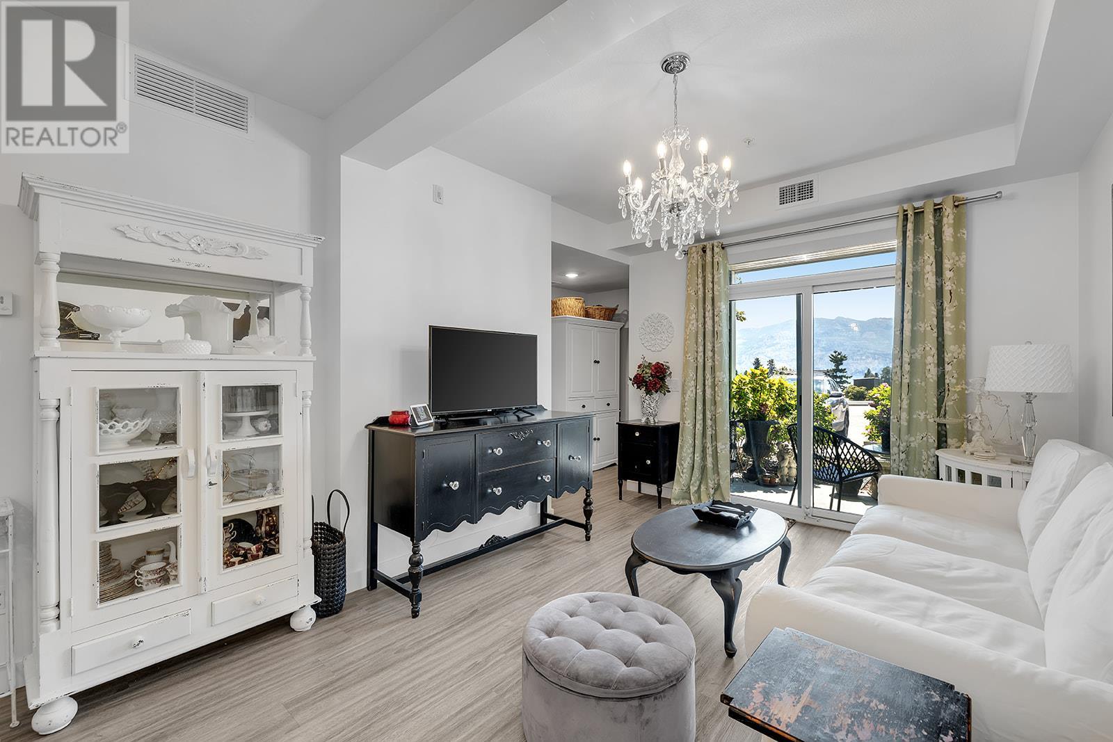 2250 Majoros Road Unit# 103, #103