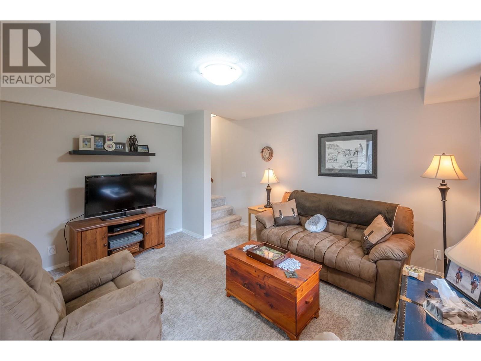 14615 Victoria Road N Unit# 3, #3