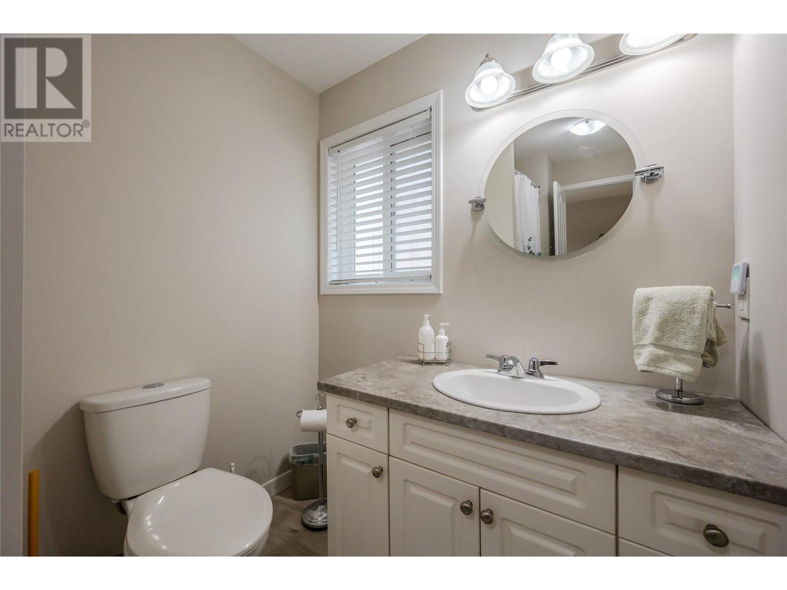 14615 Victoria Road N Unit# 3, #3