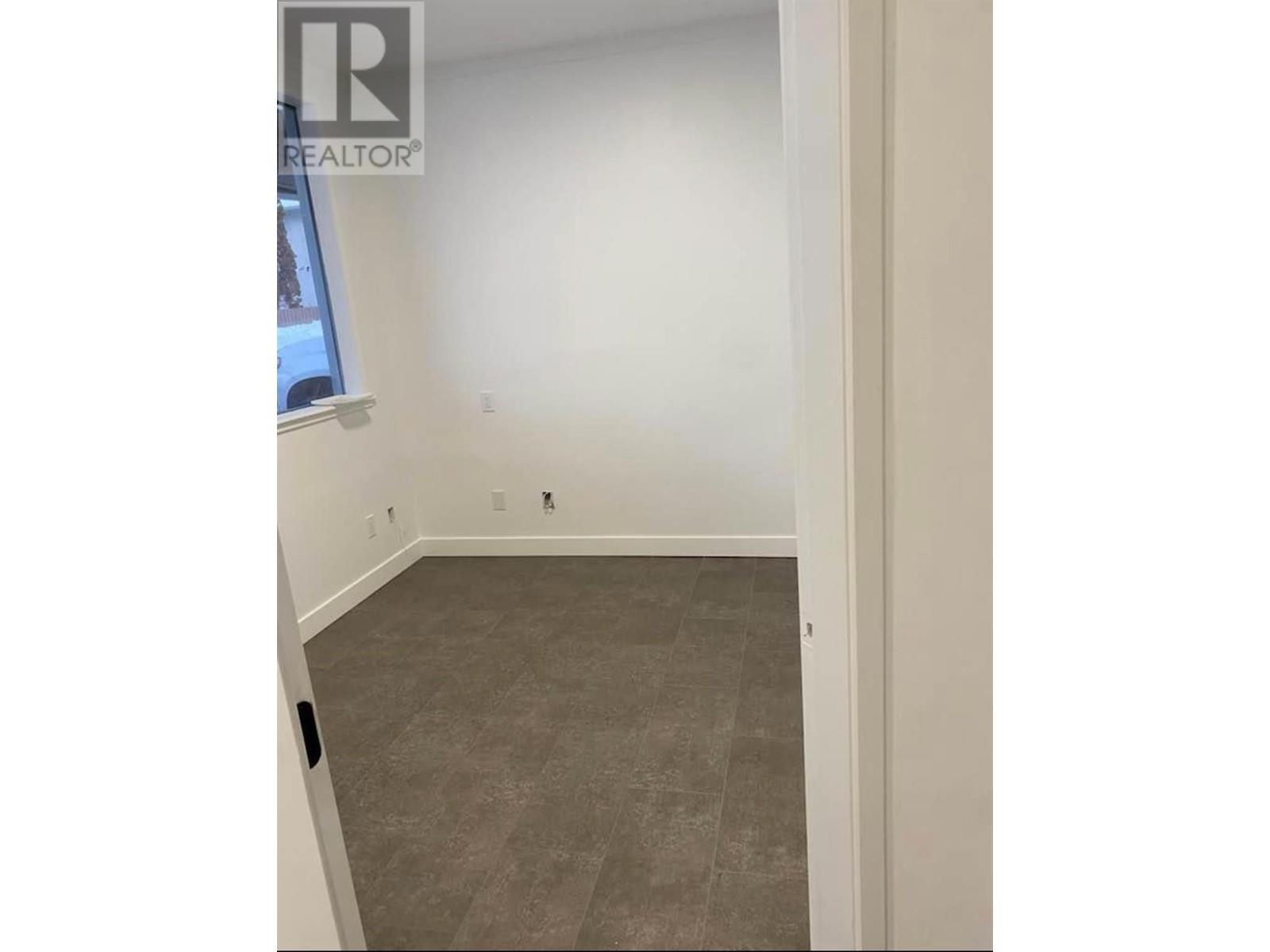 1135 MAIN Street Unit# 1