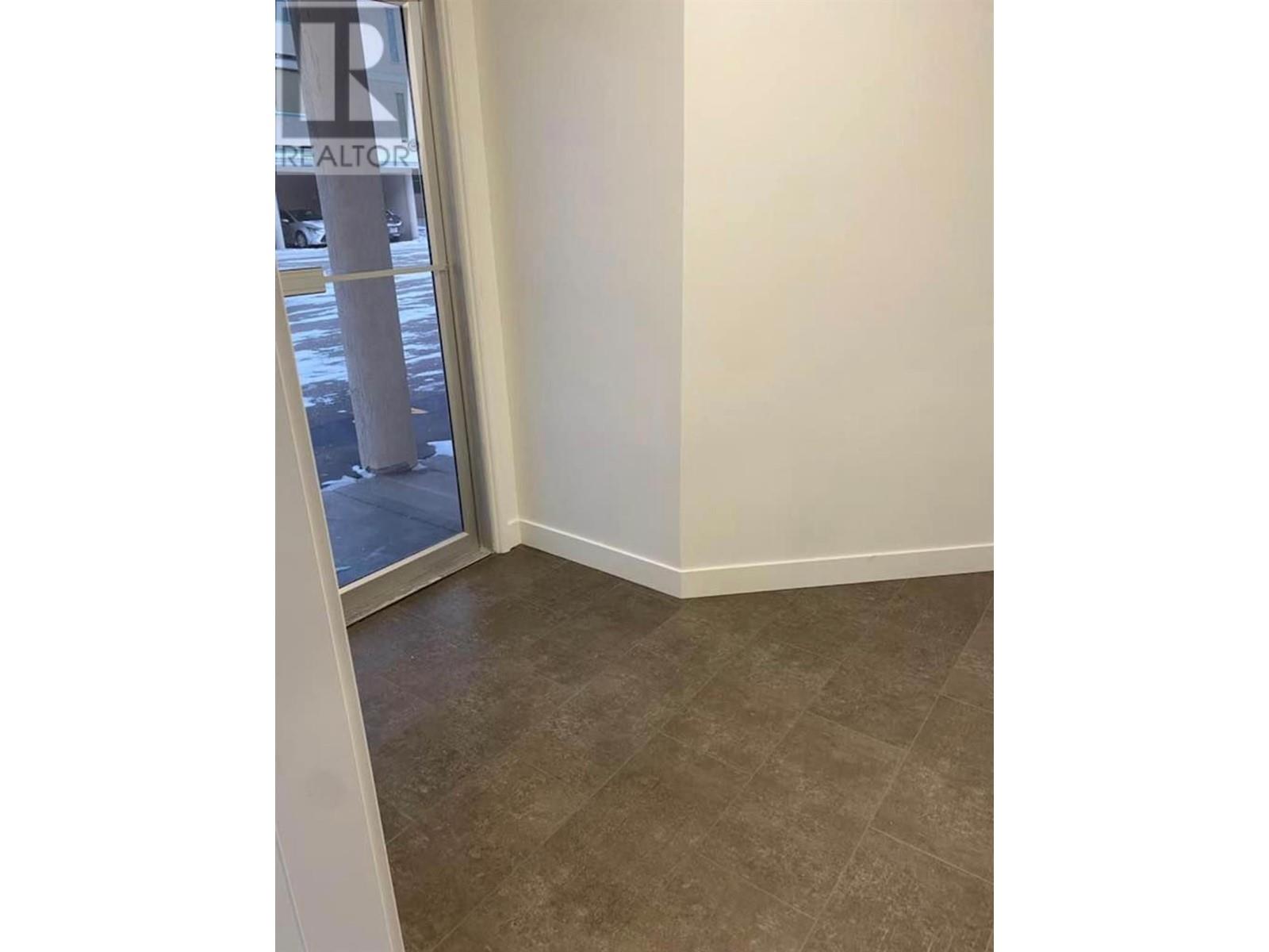 1135 MAIN Street Unit# 1
