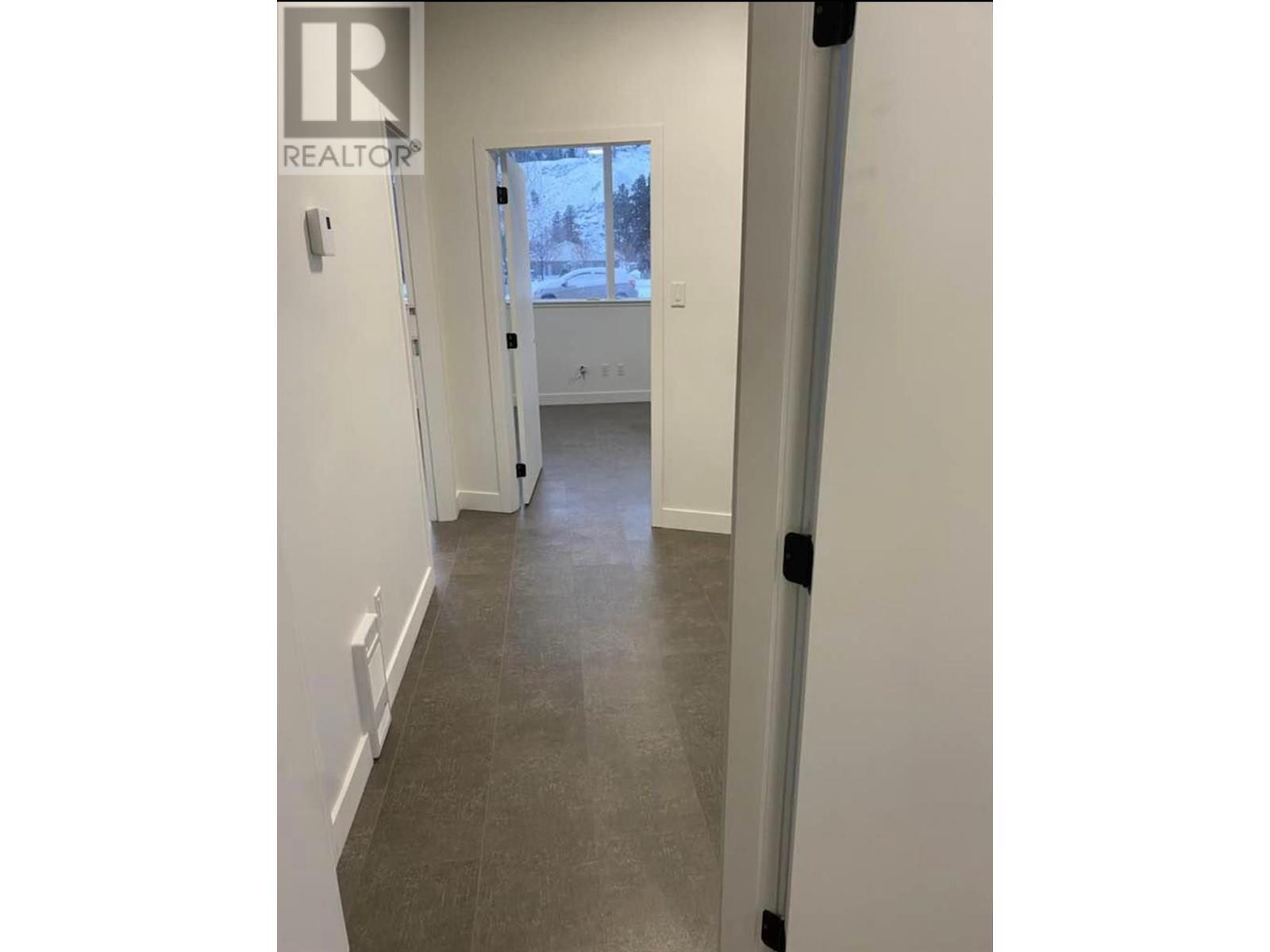 1135 MAIN Street Unit# 1