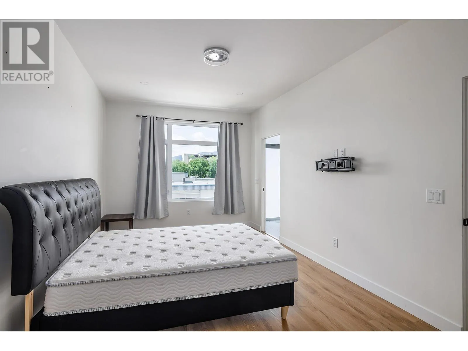 2825 Richter Street Unit# 2