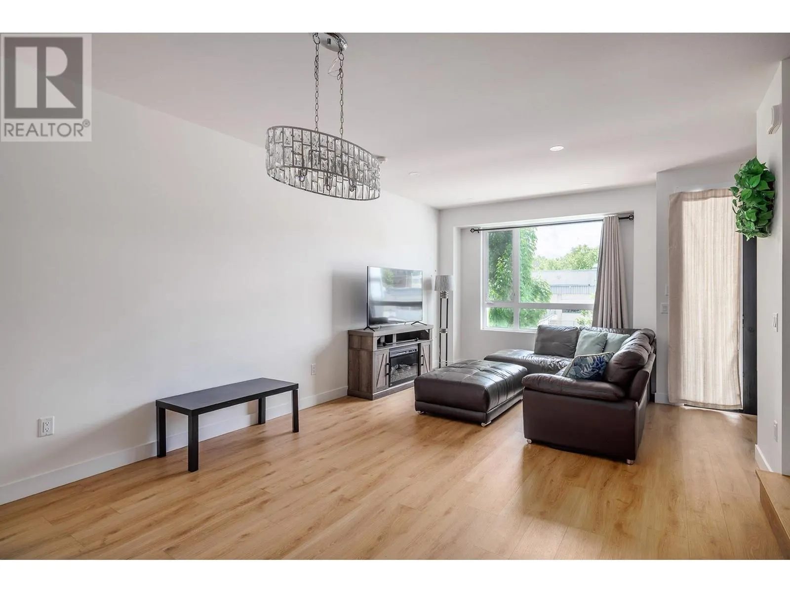 2825 Richter Street Unit# 2