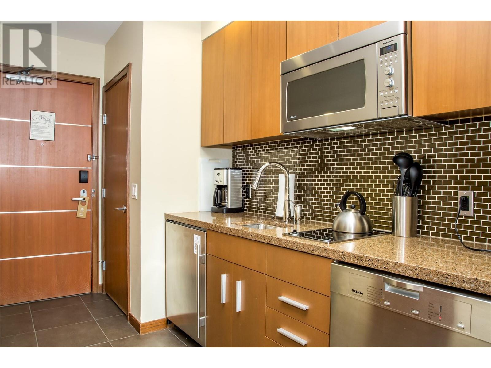 2950 Camozzi Road Unit# 1212