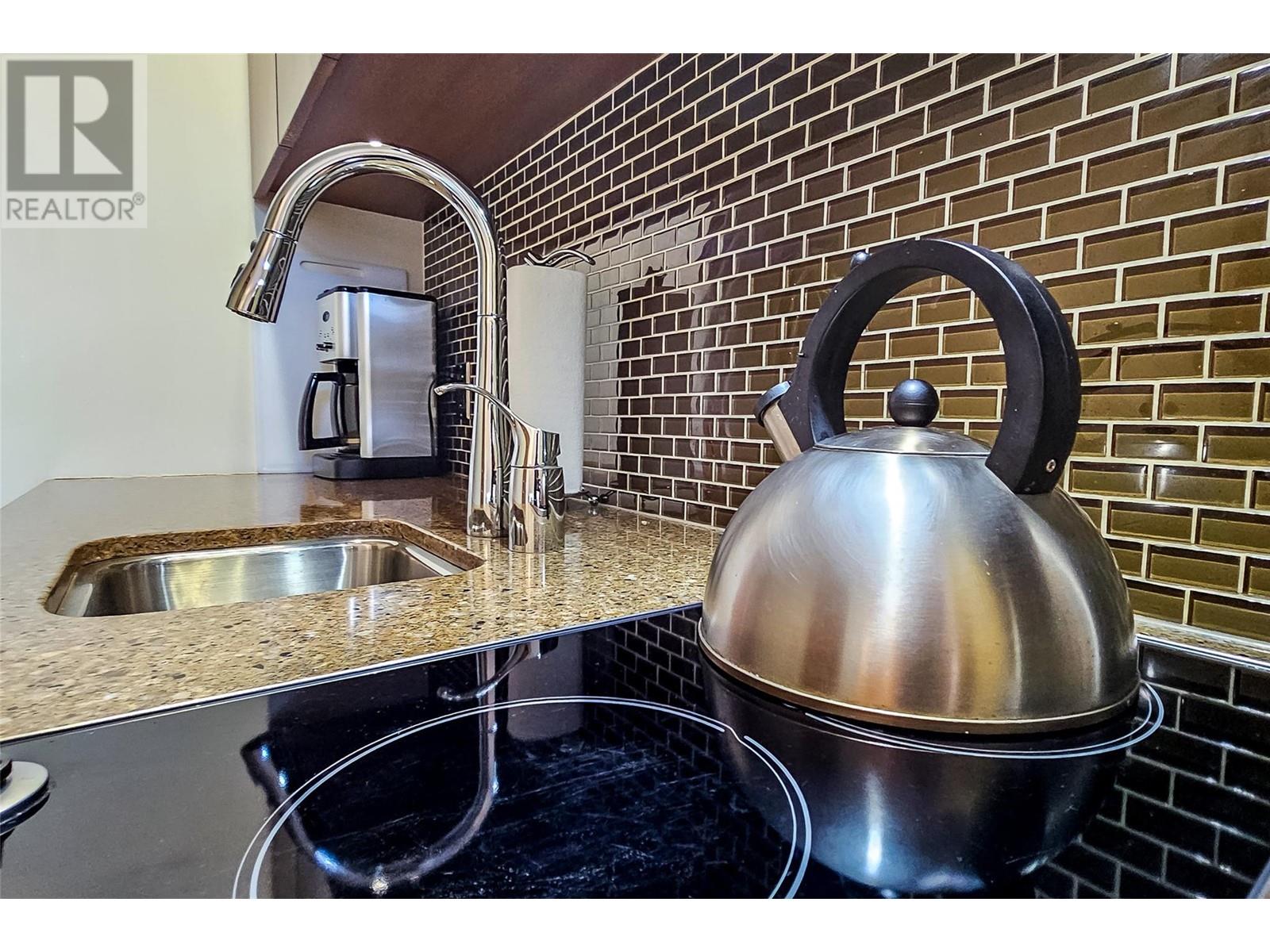 2950 Camozzi Road Unit# 1212