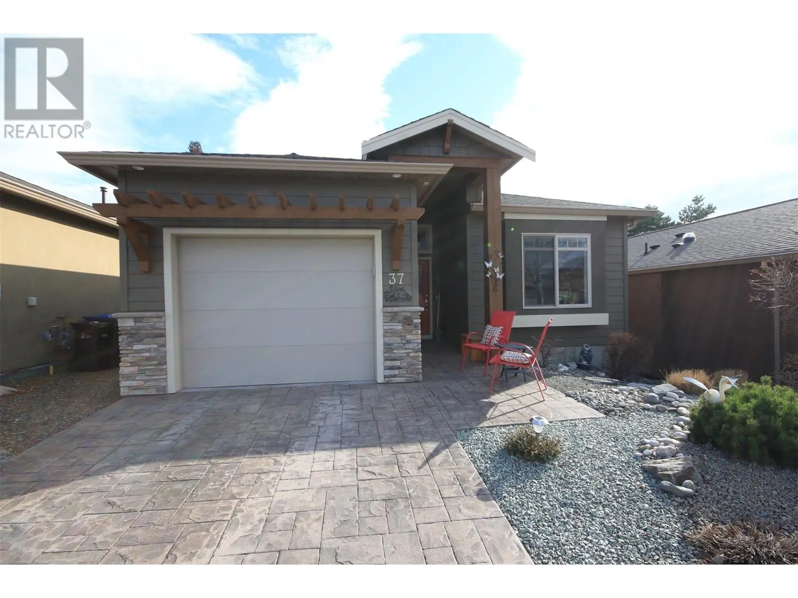 6833 Meadows Drive Unit# 37