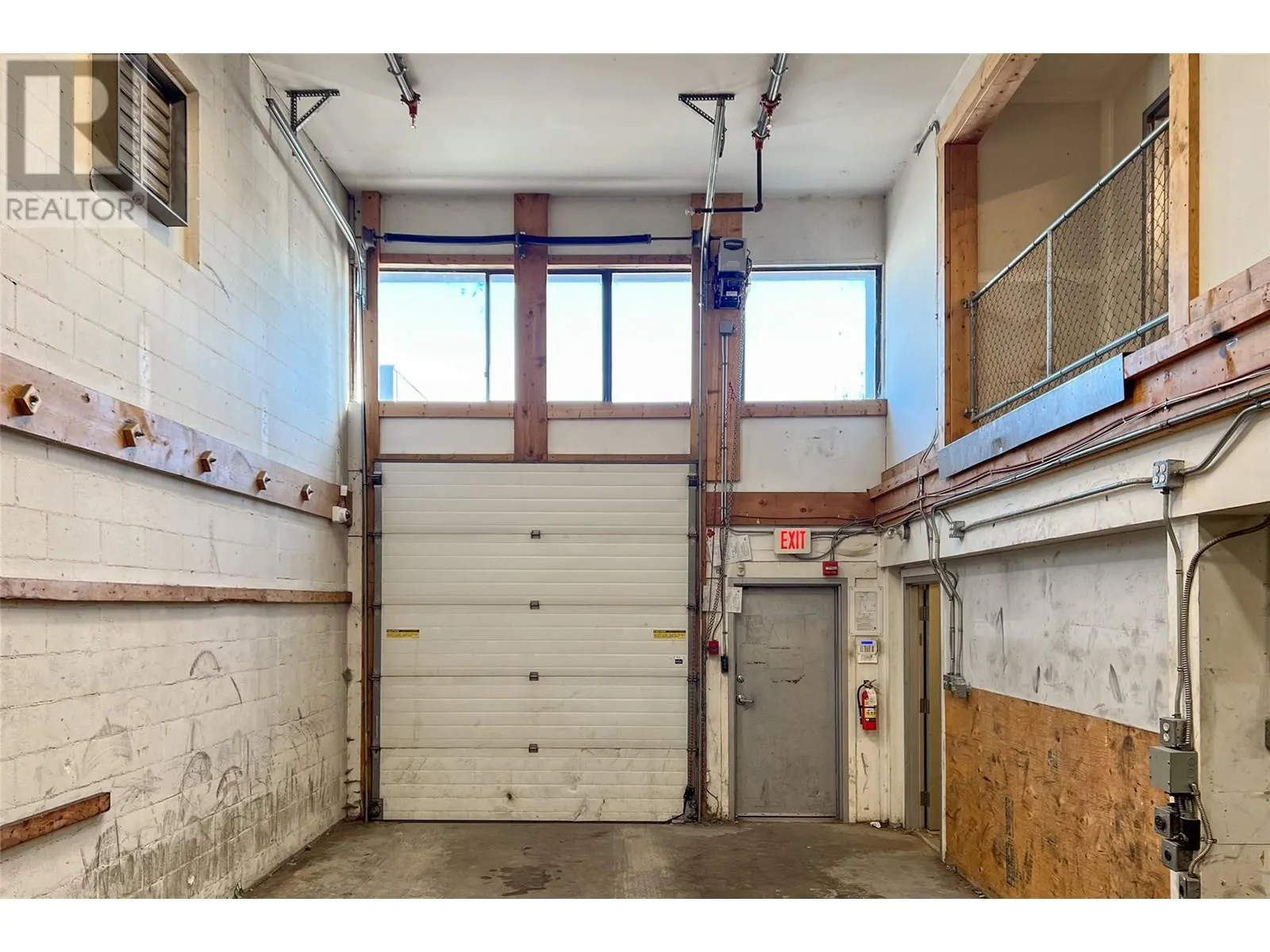 1060 Leathead Road Unit# 10