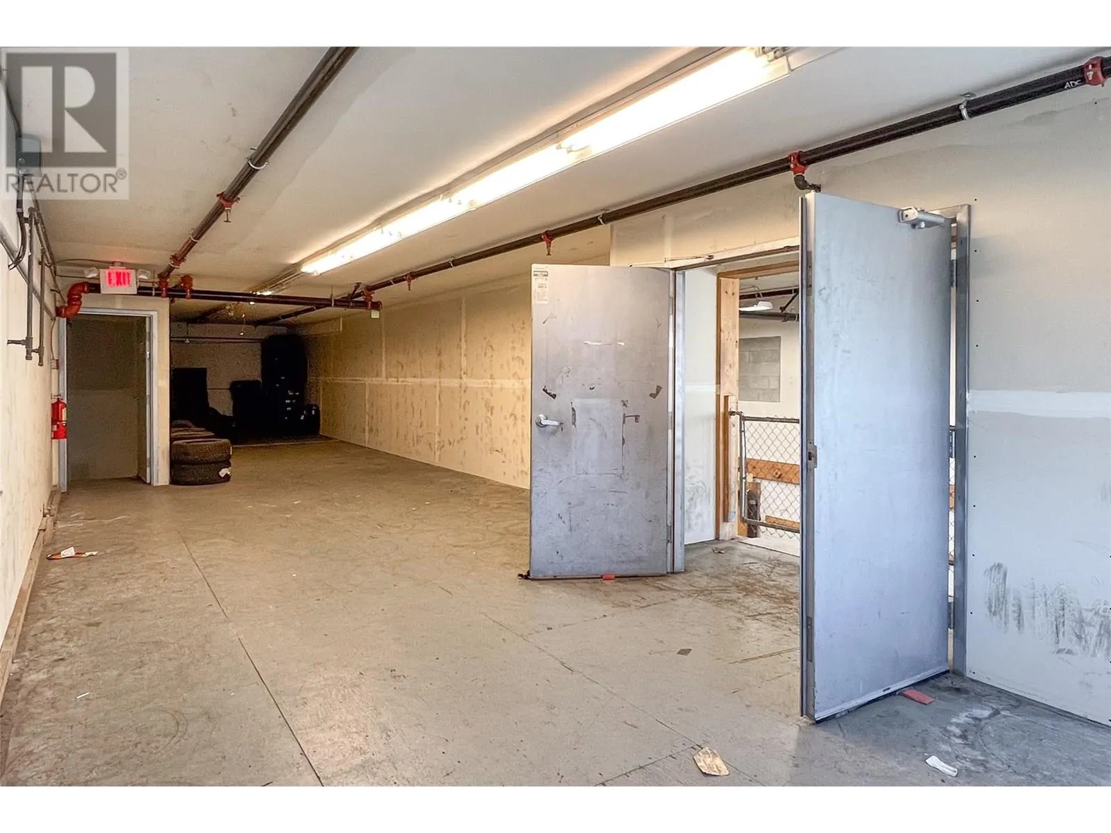1060 Leathead Road Unit# 10