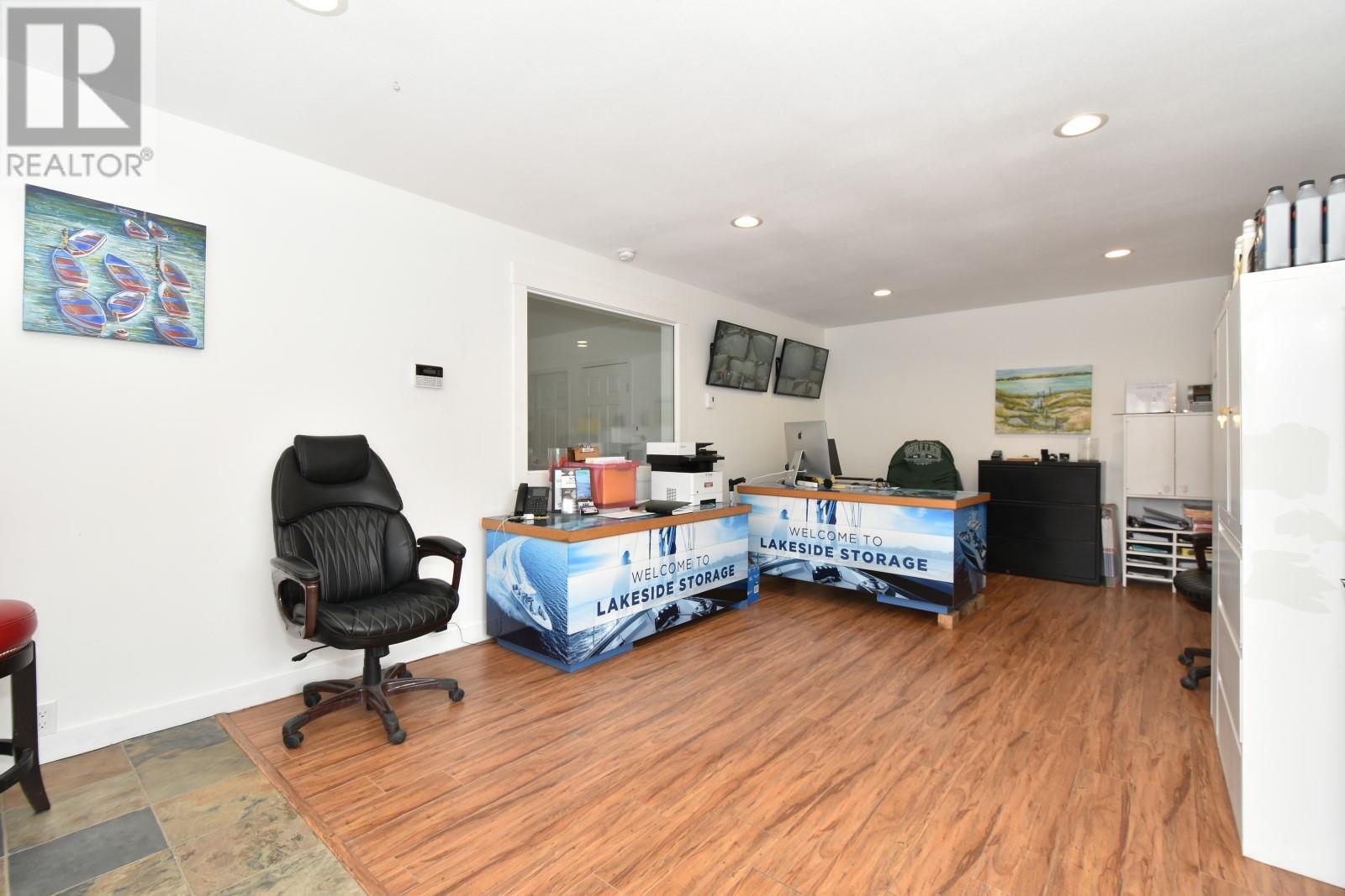 621 & 709 Riverside Avenue