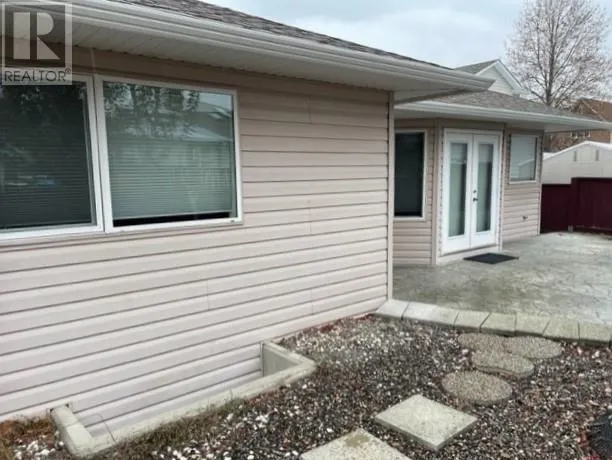 649 Elk Street
