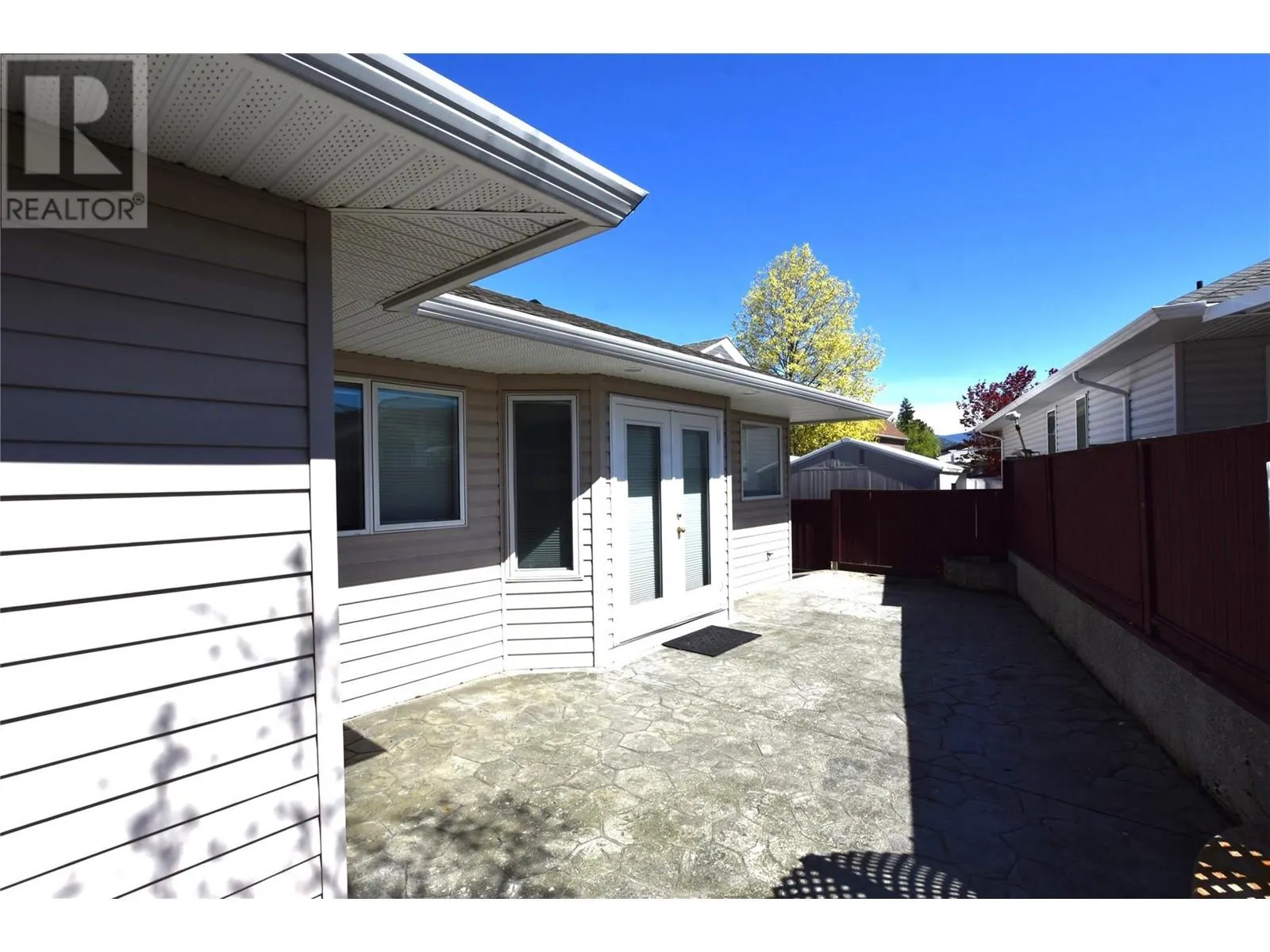 649 Elk Street