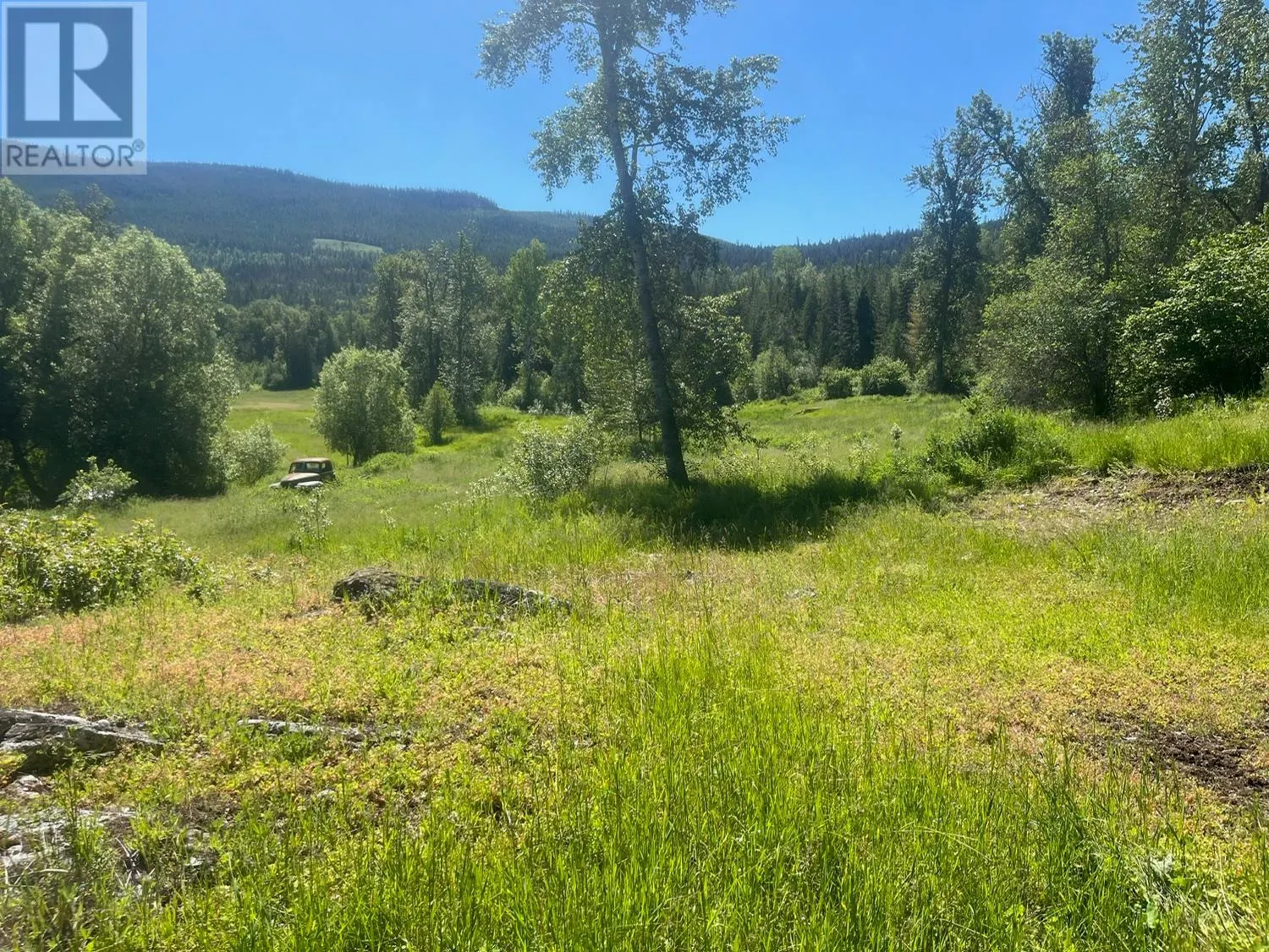 2736 Enderby Mabel Lake Road