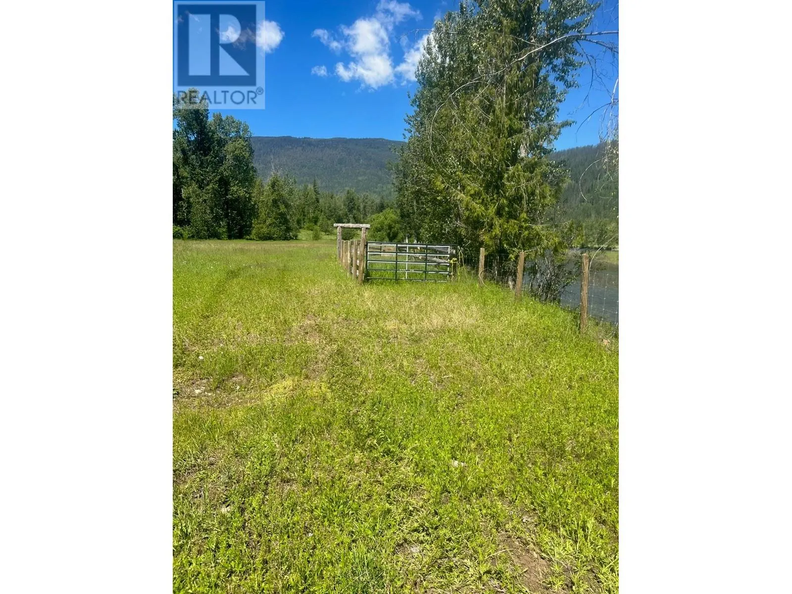 2736 Enderby Mabel Lake Road