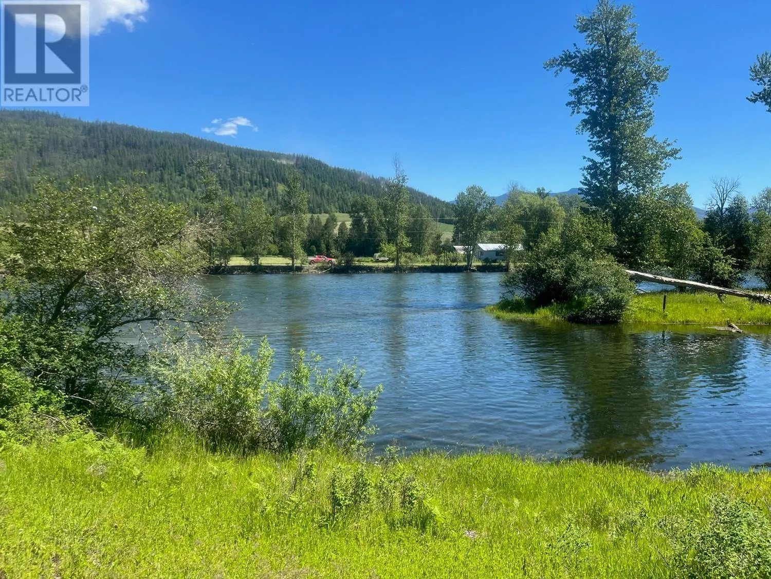 2736 Enderby Mabel Lake Road