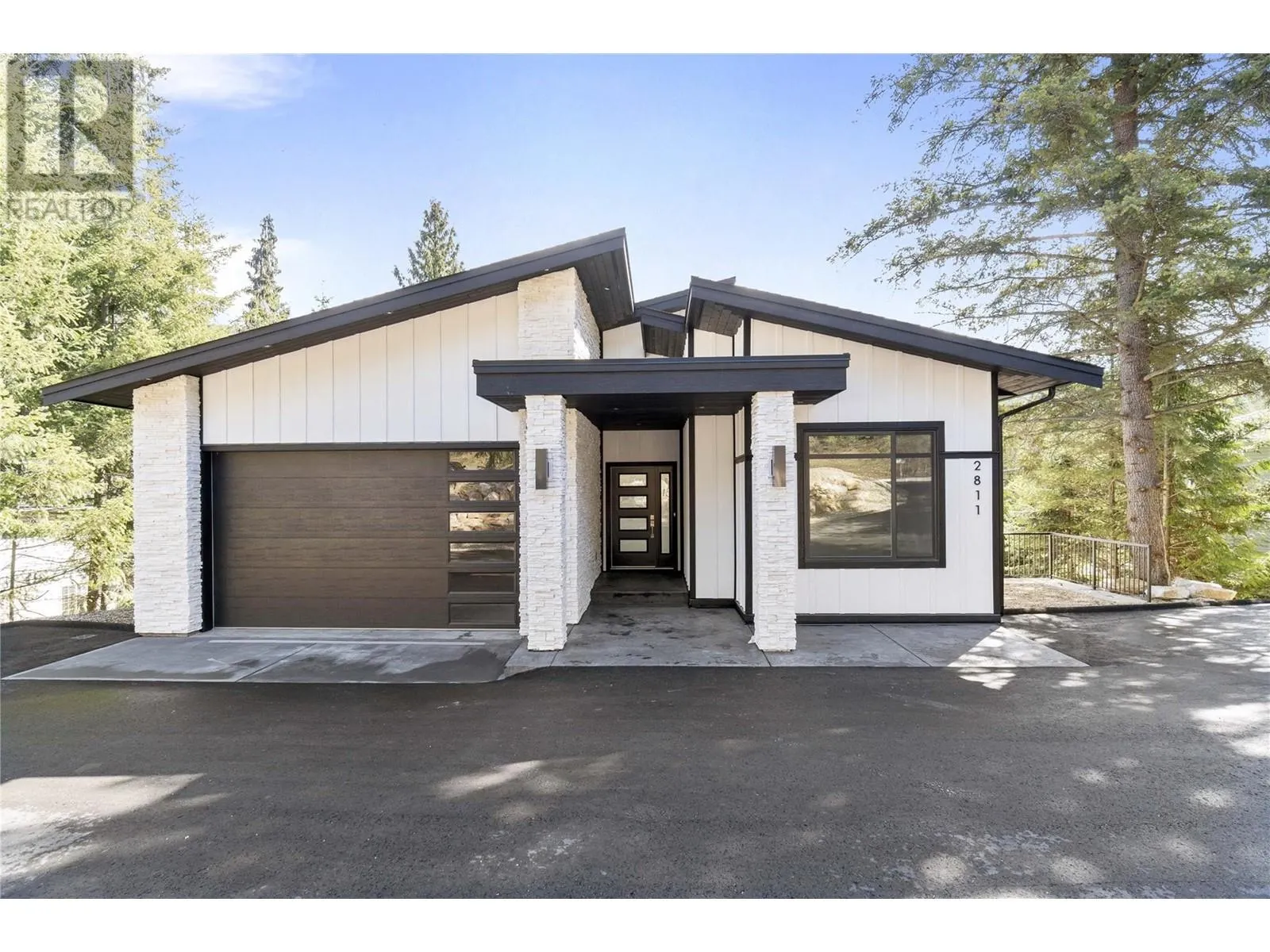 2811 Mountview Drive