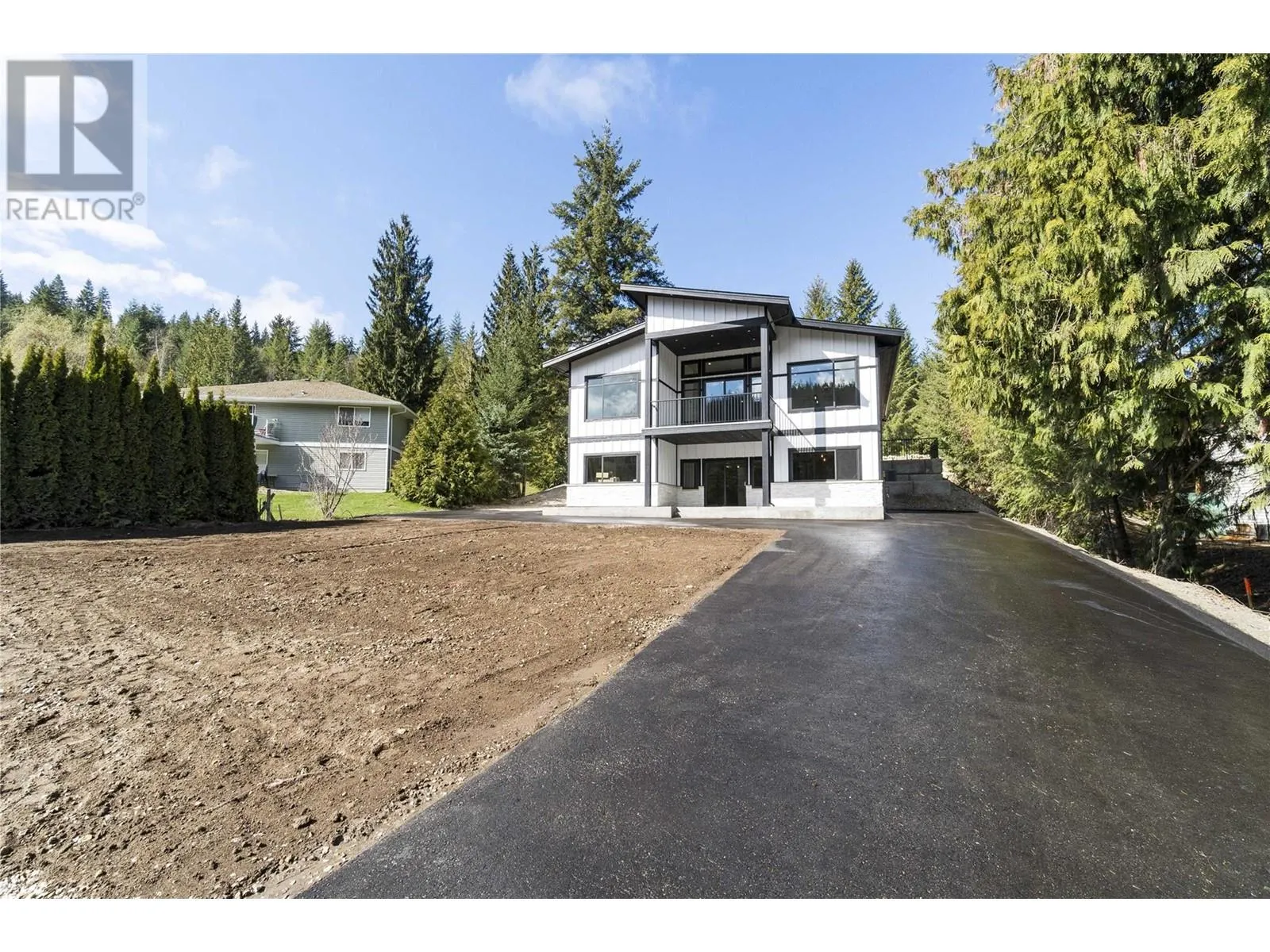 2811 Mountview Drive