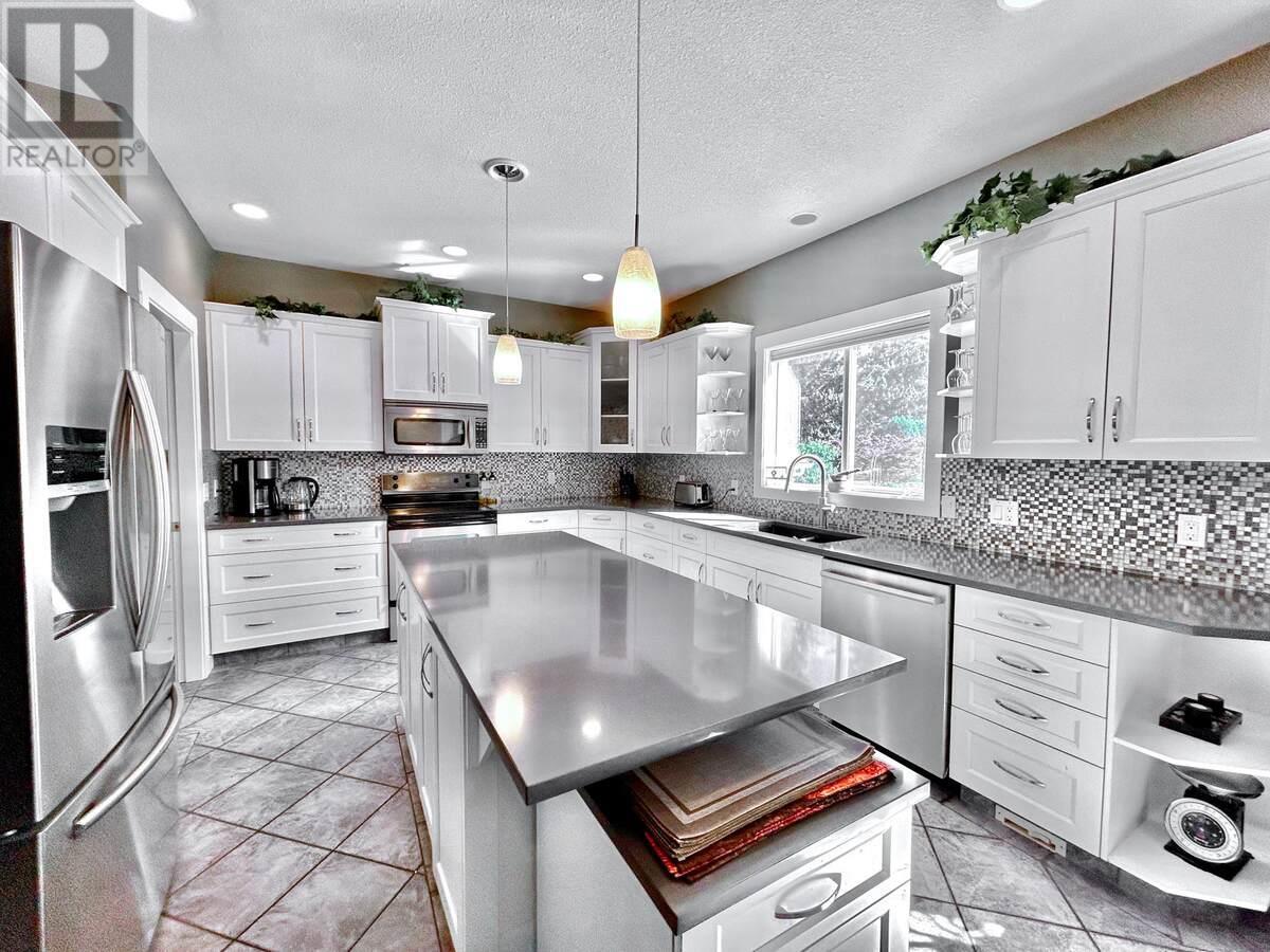 3911 Lakevale Place