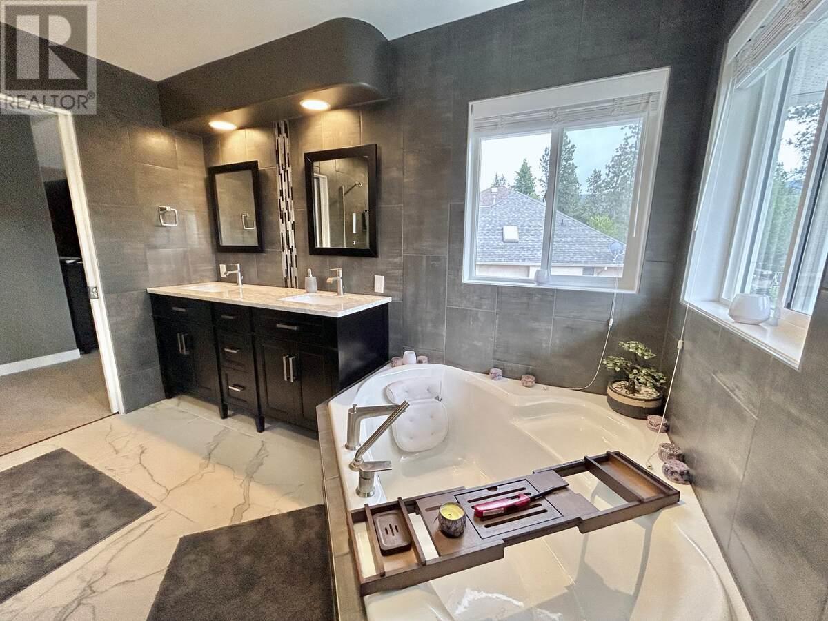3911 Lakevale Place