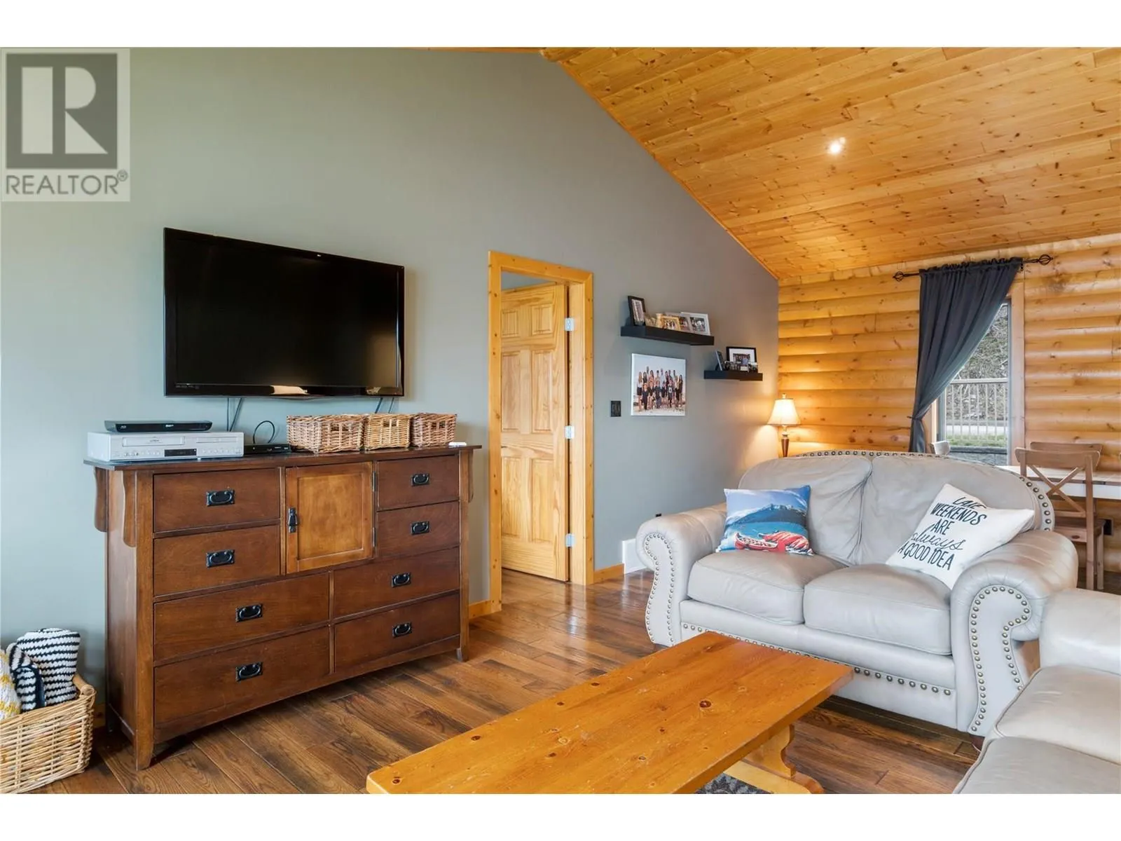 1 Old Sicamous Road