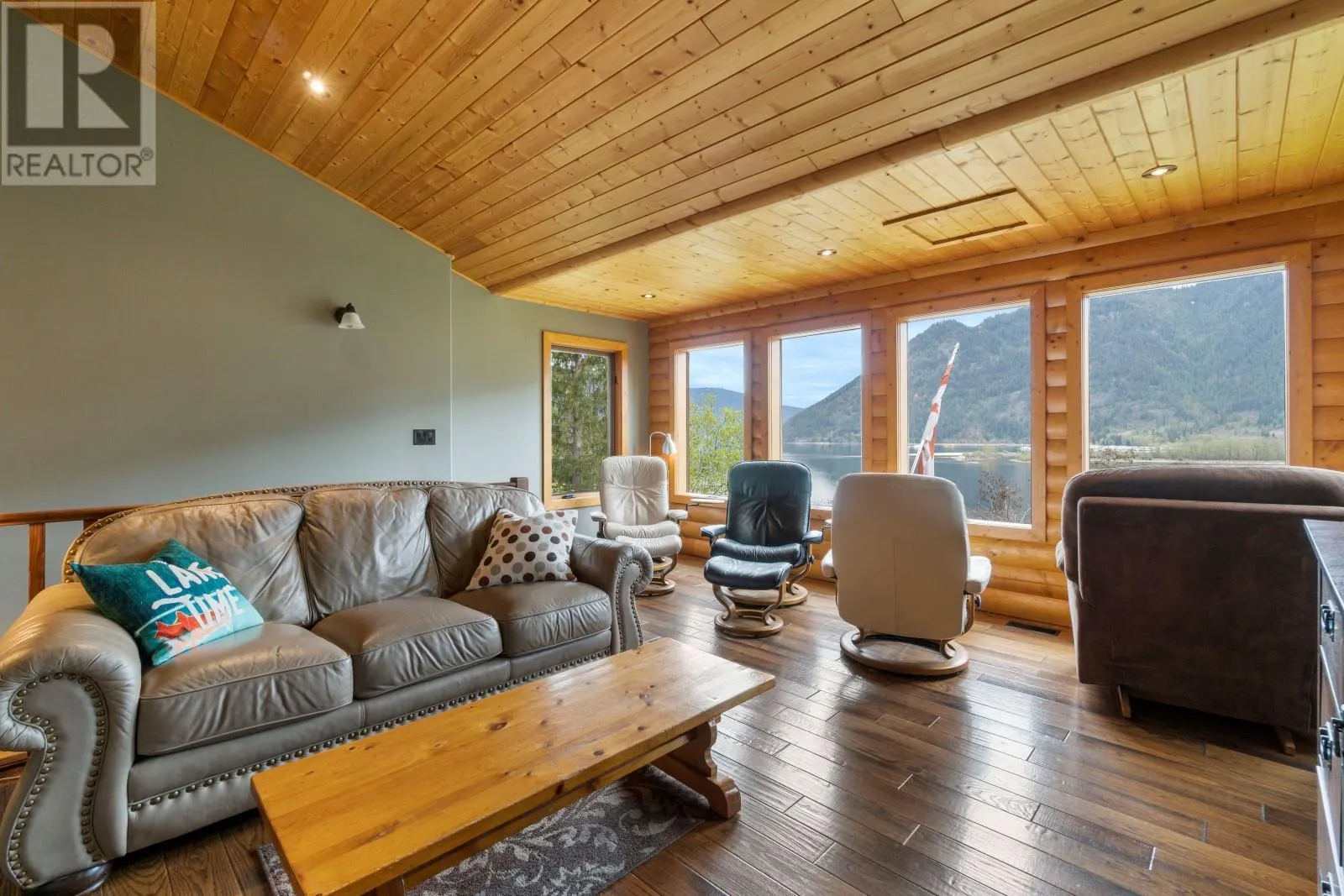 1 Old Sicamous Road