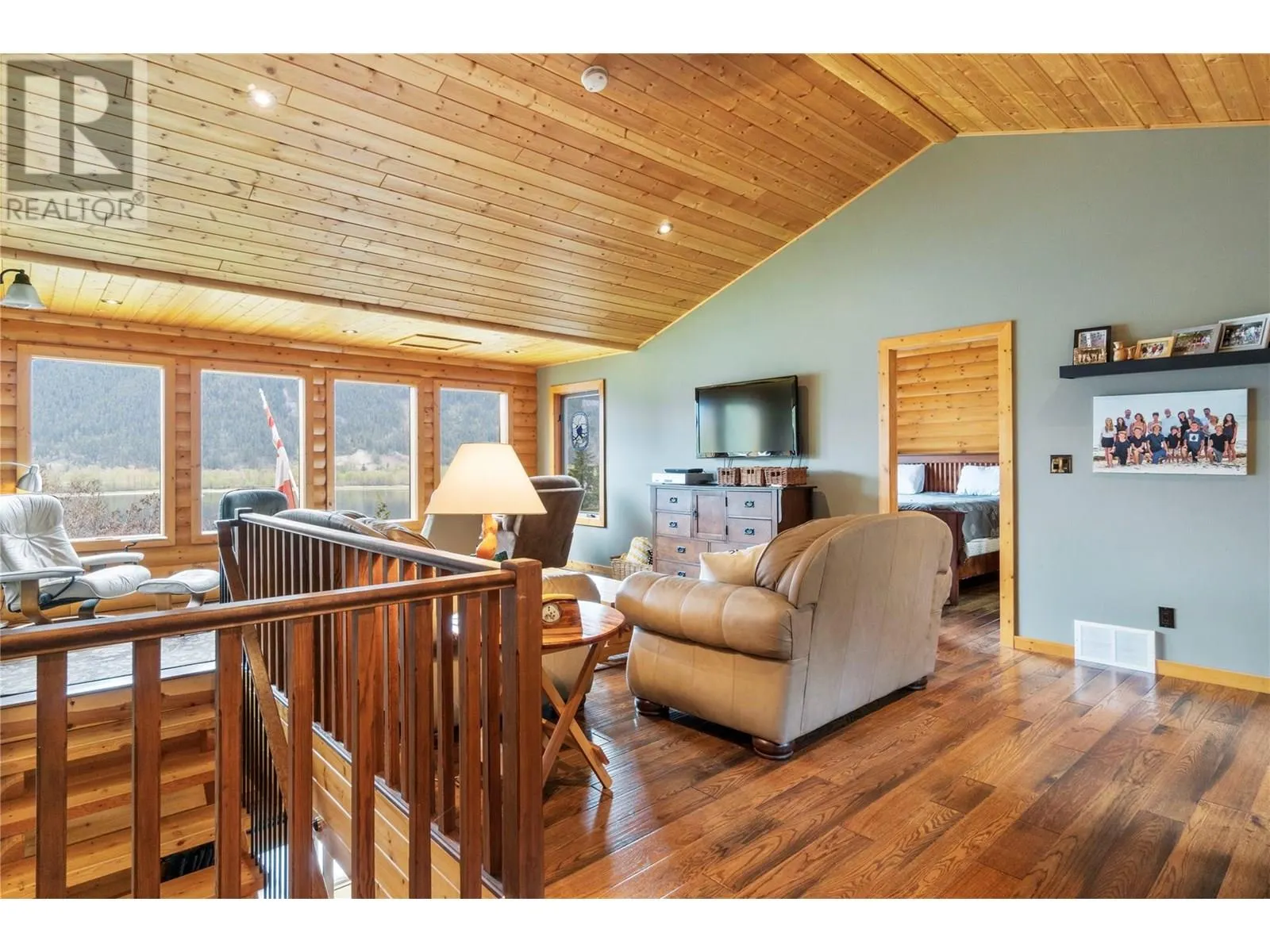 1 Old Sicamous Road