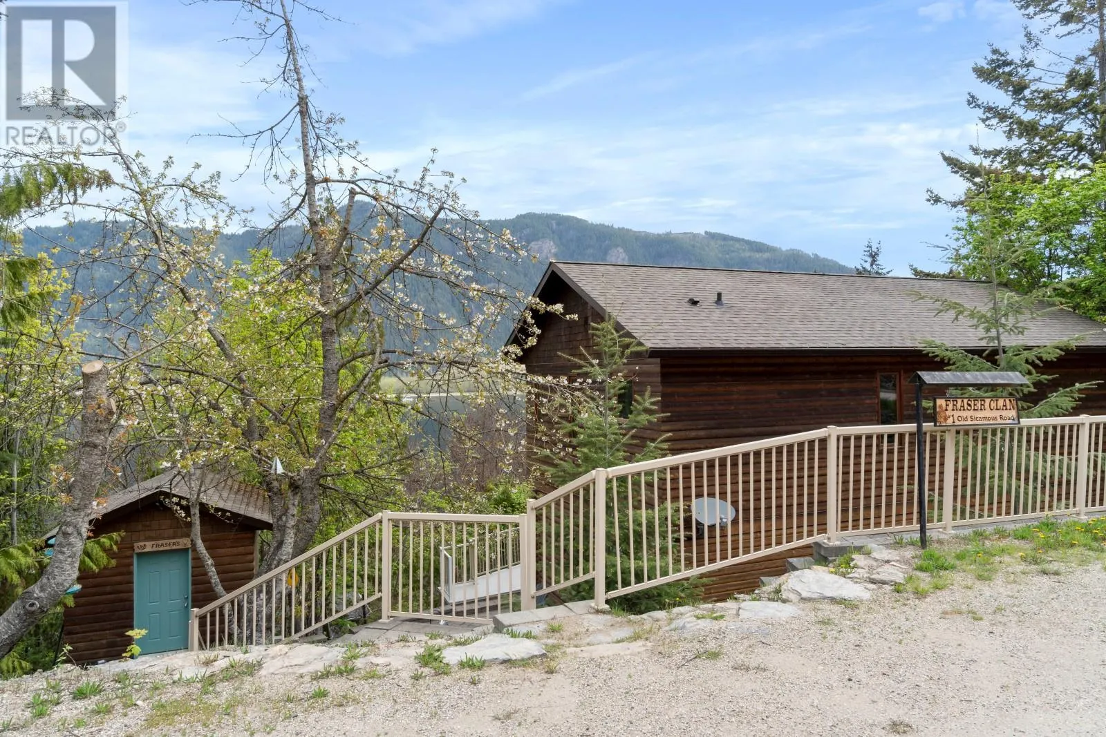 1 Old Sicamous Road