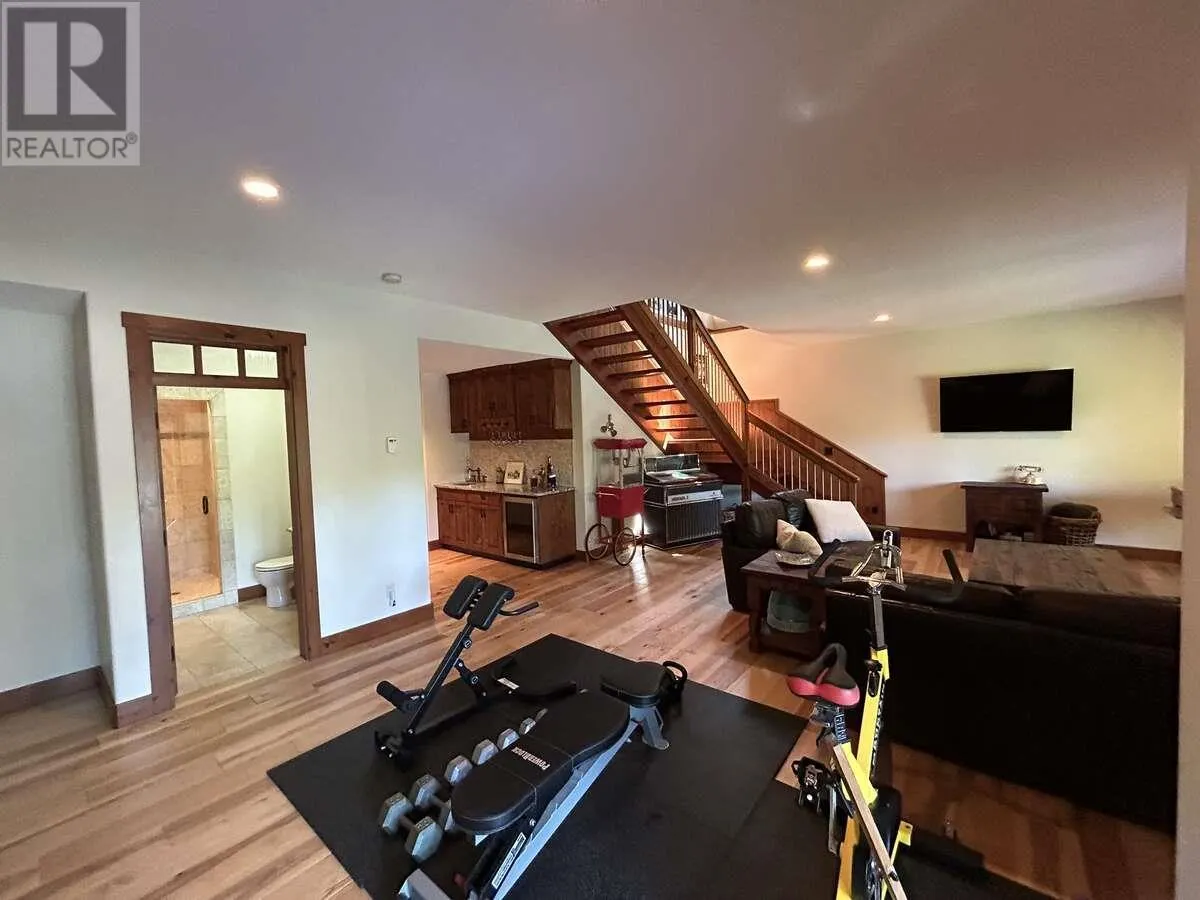 82 Walker Road