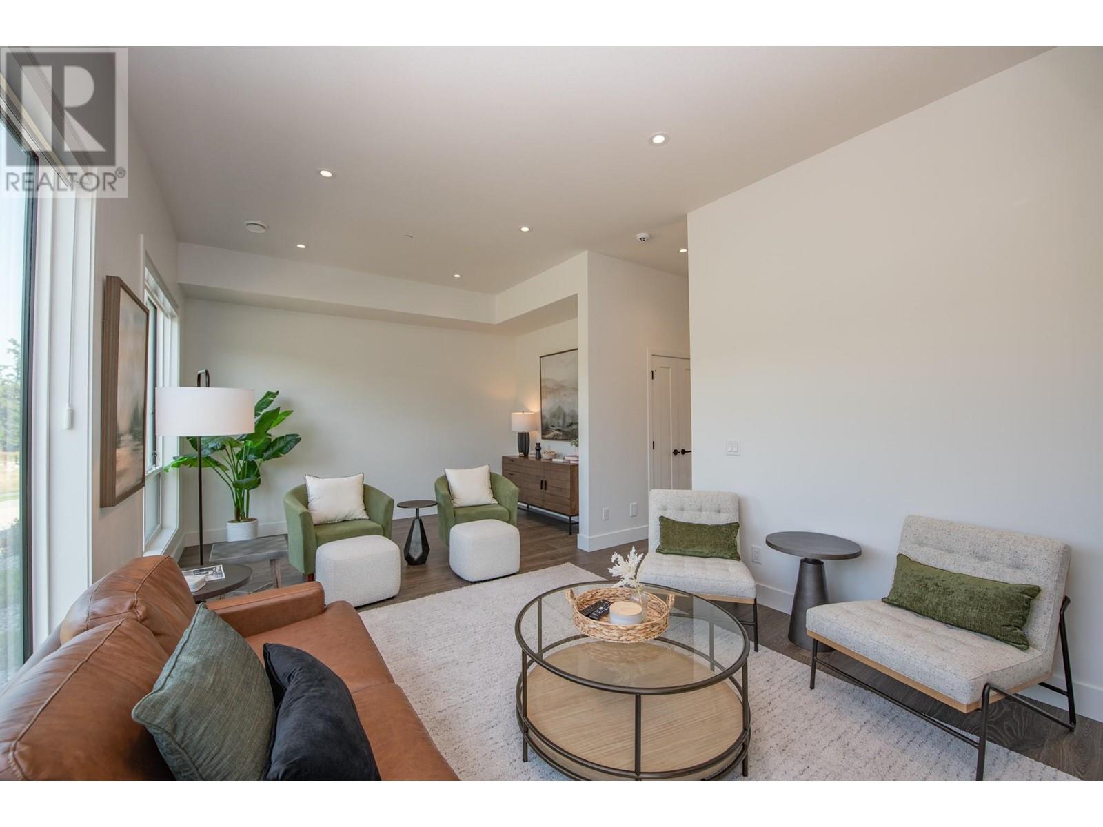 105 Predator Ridge Drive Unit# 4