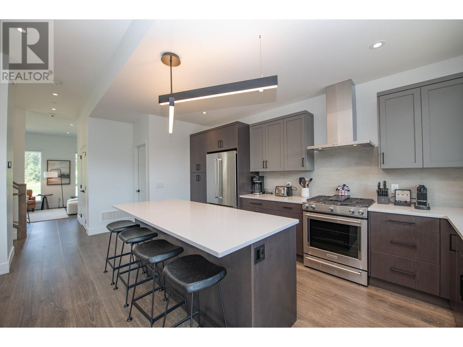 105 Predator Ridge Drive Unit# 4
