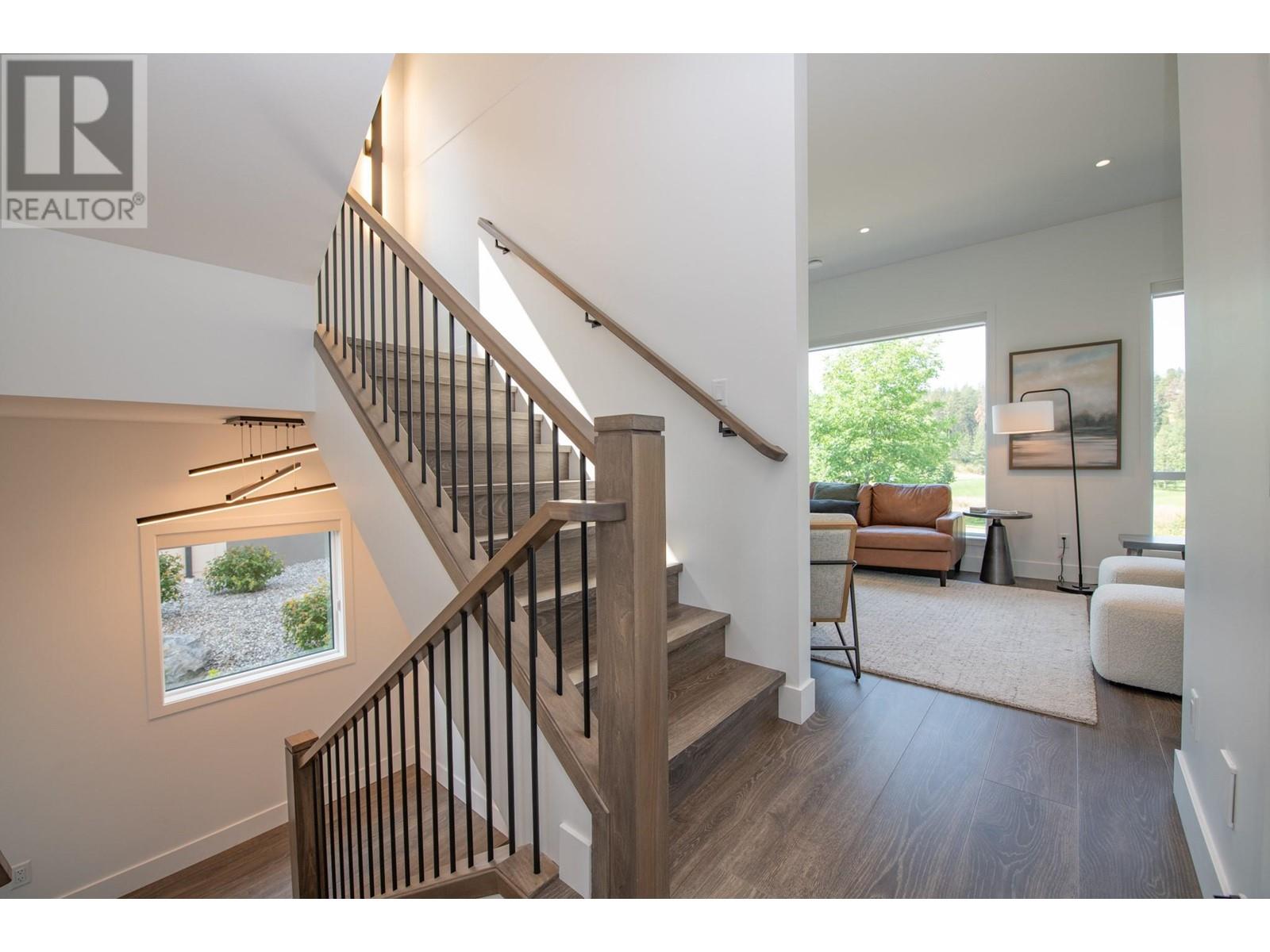 105 Predator Ridge Drive Unit# 4